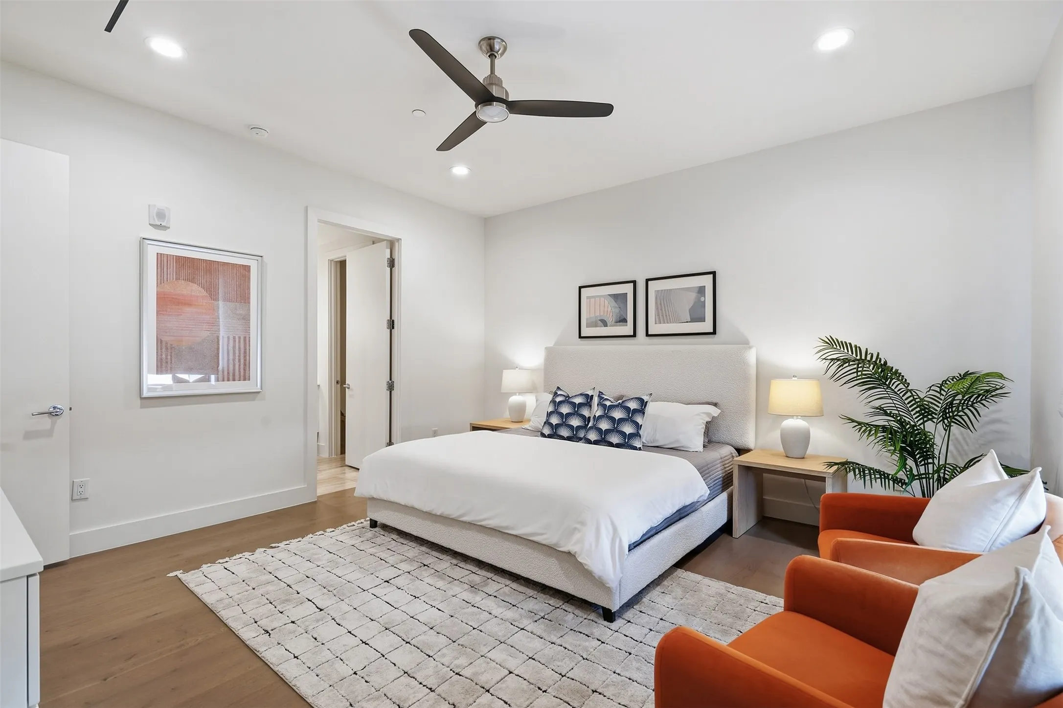 Condominium For Sale in Dallas County , 3923 Cole Avenue 201, Dallas, Texas 75204, 2 Bedroom, 3 Bathroom, 2 Garage spaces, 1,902 Sqft, built in 2016, mls#21381284, Real Estate Agent in Dallas, Homes For Sale in Dallas county, Homes For Sale in Dallas, Realtor in Dallas Texas, Real Estate Brokerage Independent Realty Texas, Luminita Cordes Realtor