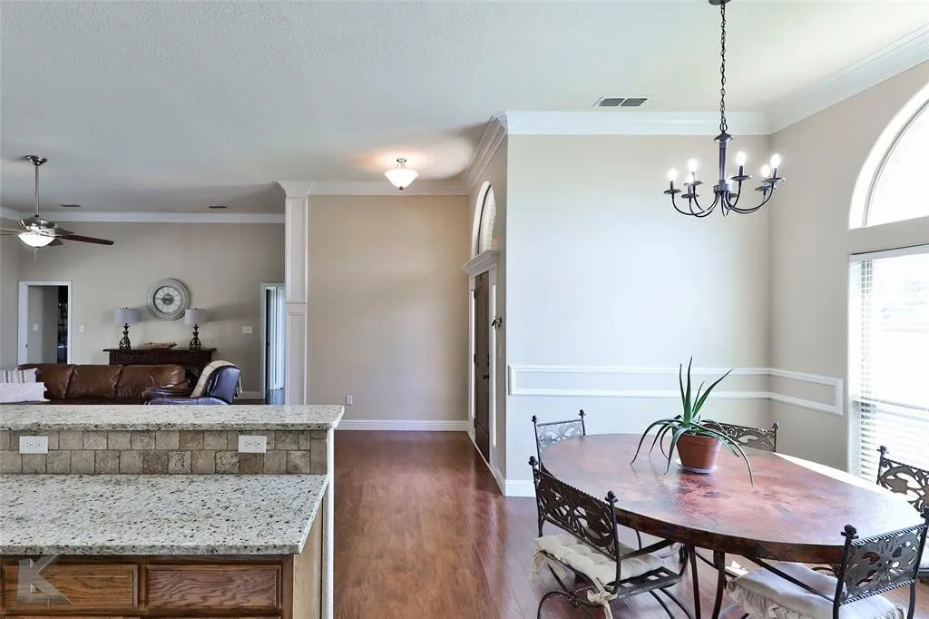 Single Family Residence For Sale in Taylor County , 110 White Tail Drive, Tuscola, Texas 79562, 4 Bedroom, 2 Bathroom, 2 Garage spaces, 2,153 Sqft, built in 2010, mls#21391249, Real Estate Agent in Tuscola, Homes For Sale in Taylor county, Homes For Sale in Tuscola, Realtor in Tuscola Texas, Real Estate Brokerage Independent Realty Texas, Luminita Cordes Realtor