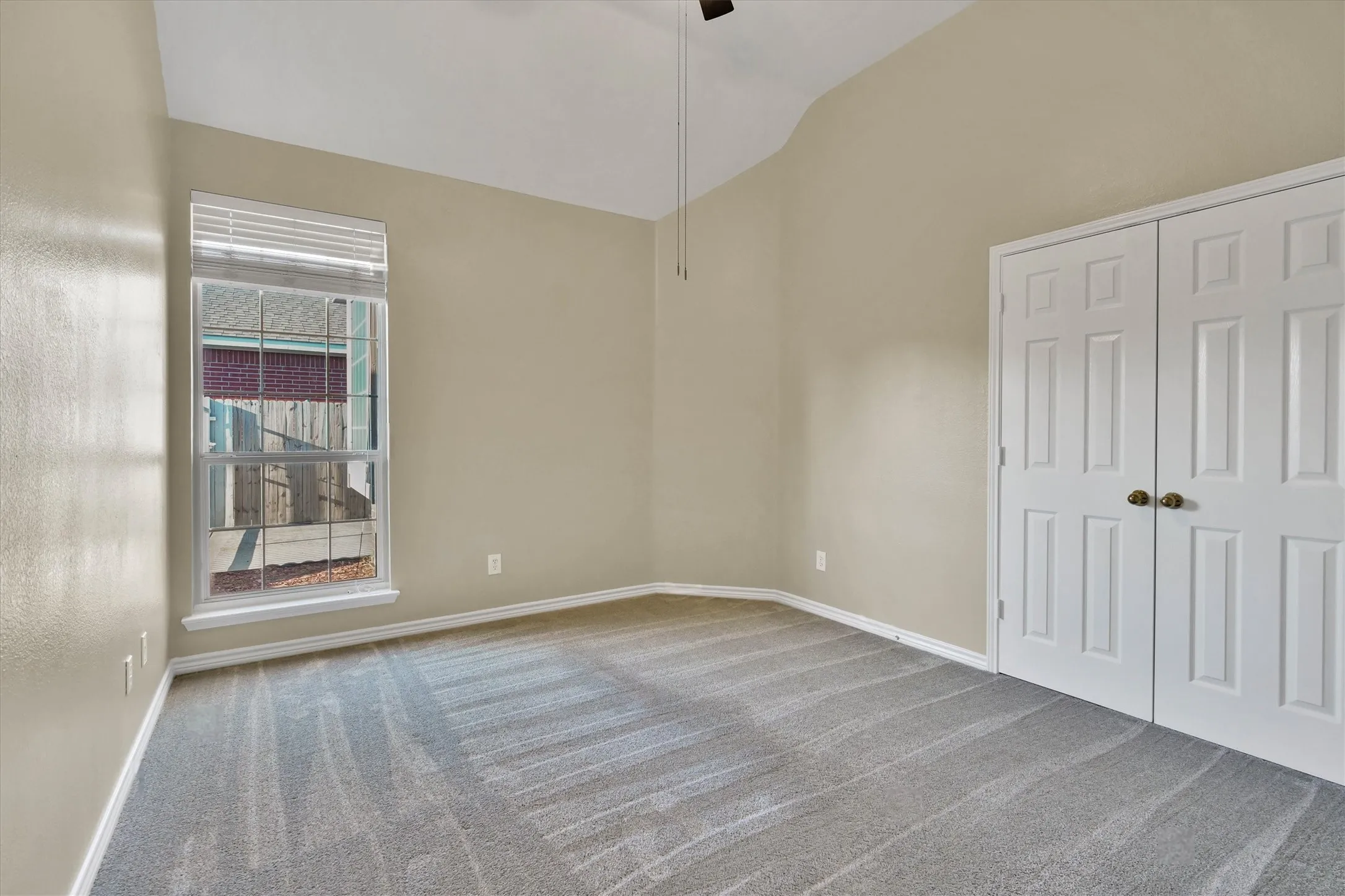 Single Family Residence For Sale in Dallas County , 4213 Forestedge Drive, Grand Prairie, Texas 75052, 4 Bedroom, 3 Bathroom, 2 Garage spaces, 2,532 Sqft, built in 1997, mls#21388386, Real Estate Agent in Grand Prairie, Homes For Sale in Dallas county, Homes For Sale in Grand Prairie, Realtor in Grand Prairie Texas, Real Estate Brokerage Independent Realty Texas, Luminita Cordes Realtor