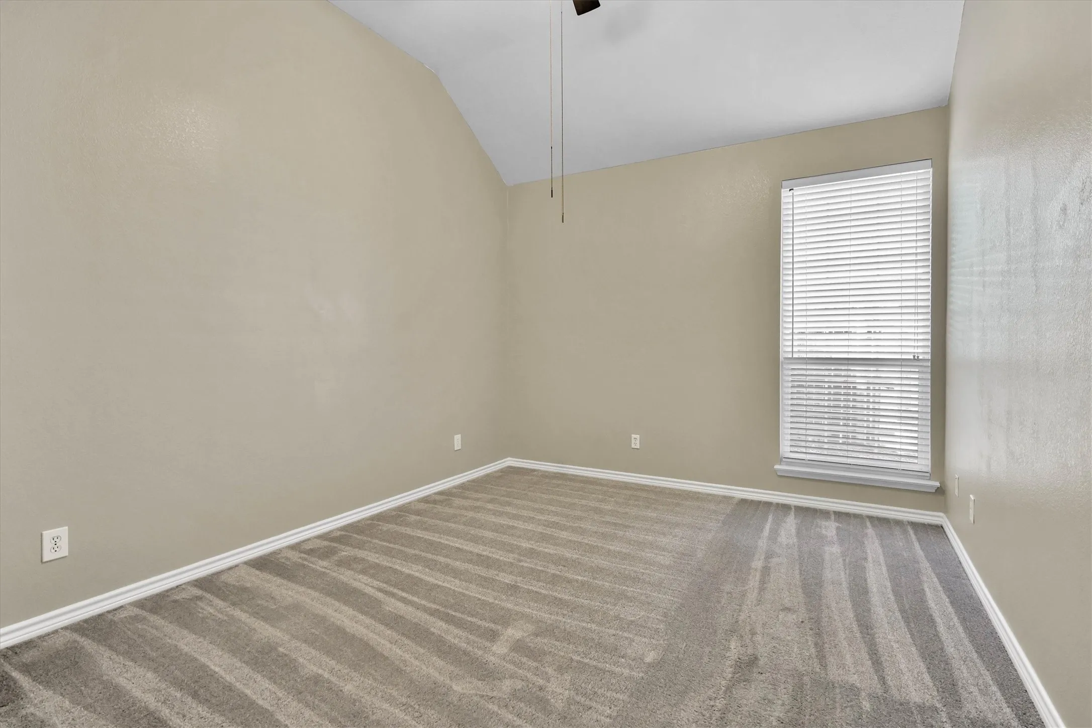 Single Family Residence For Sale in Dallas County , 4213 Forestedge Drive, Grand Prairie, Texas 75052, 4 Bedroom, 3 Bathroom, 2 Garage spaces, 2,532 Sqft, built in 1997, mls#21388386, Real Estate Agent in Grand Prairie, Homes For Sale in Dallas county, Homes For Sale in Grand Prairie, Realtor in Grand Prairie Texas, Real Estate Brokerage Independent Realty Texas, Luminita Cordes Realtor
