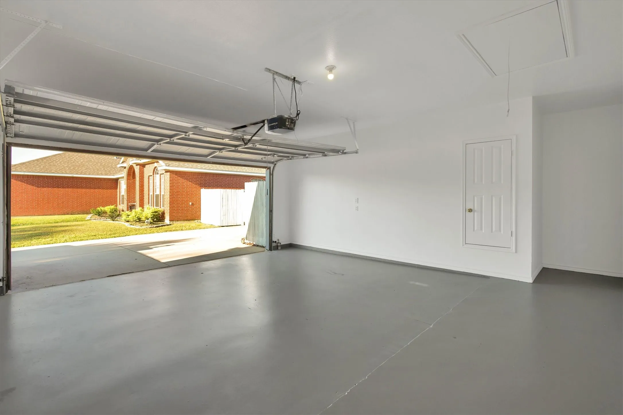 Single Family Residence For Sale in Dallas County , 4213 Forestedge Drive, Grand Prairie, Texas 75052, 4 Bedroom, 3 Bathroom, 2 Garage spaces, 2,532 Sqft, built in 1997, mls#21388386, Real Estate Agent in Grand Prairie, Homes For Sale in Dallas county, Homes For Sale in Grand Prairie, Realtor in Grand Prairie Texas, Real Estate Brokerage Independent Realty Texas, Luminita Cordes Realtor