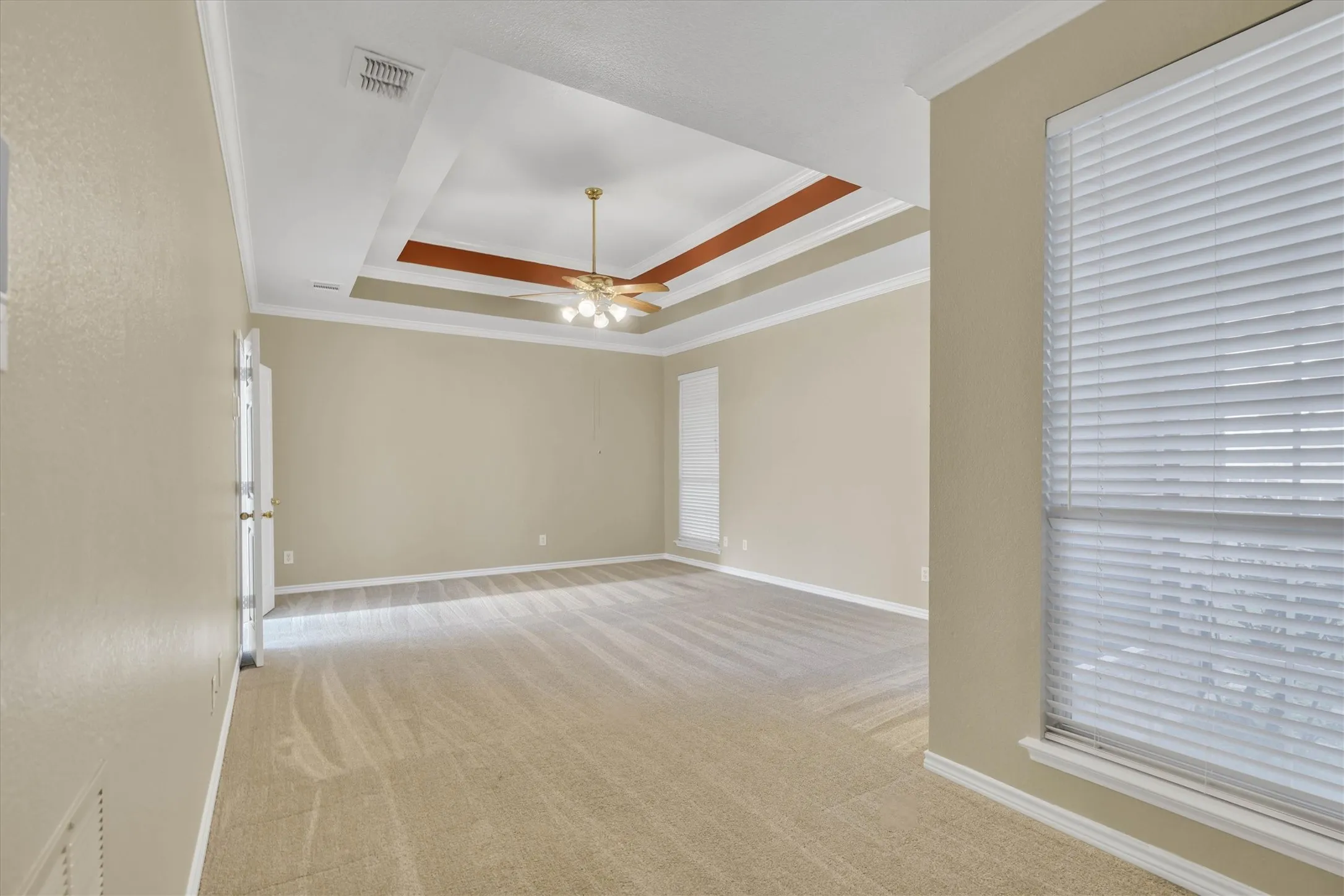 Single Family Residence For Sale in Dallas County , 4213 Forestedge Drive, Grand Prairie, Texas 75052, 4 Bedroom, 3 Bathroom, 2 Garage spaces, 2,532 Sqft, built in 1997, mls#21388386, Real Estate Agent in Grand Prairie, Homes For Sale in Dallas county, Homes For Sale in Grand Prairie, Realtor in Grand Prairie Texas, Real Estate Brokerage Independent Realty Texas, Luminita Cordes Realtor