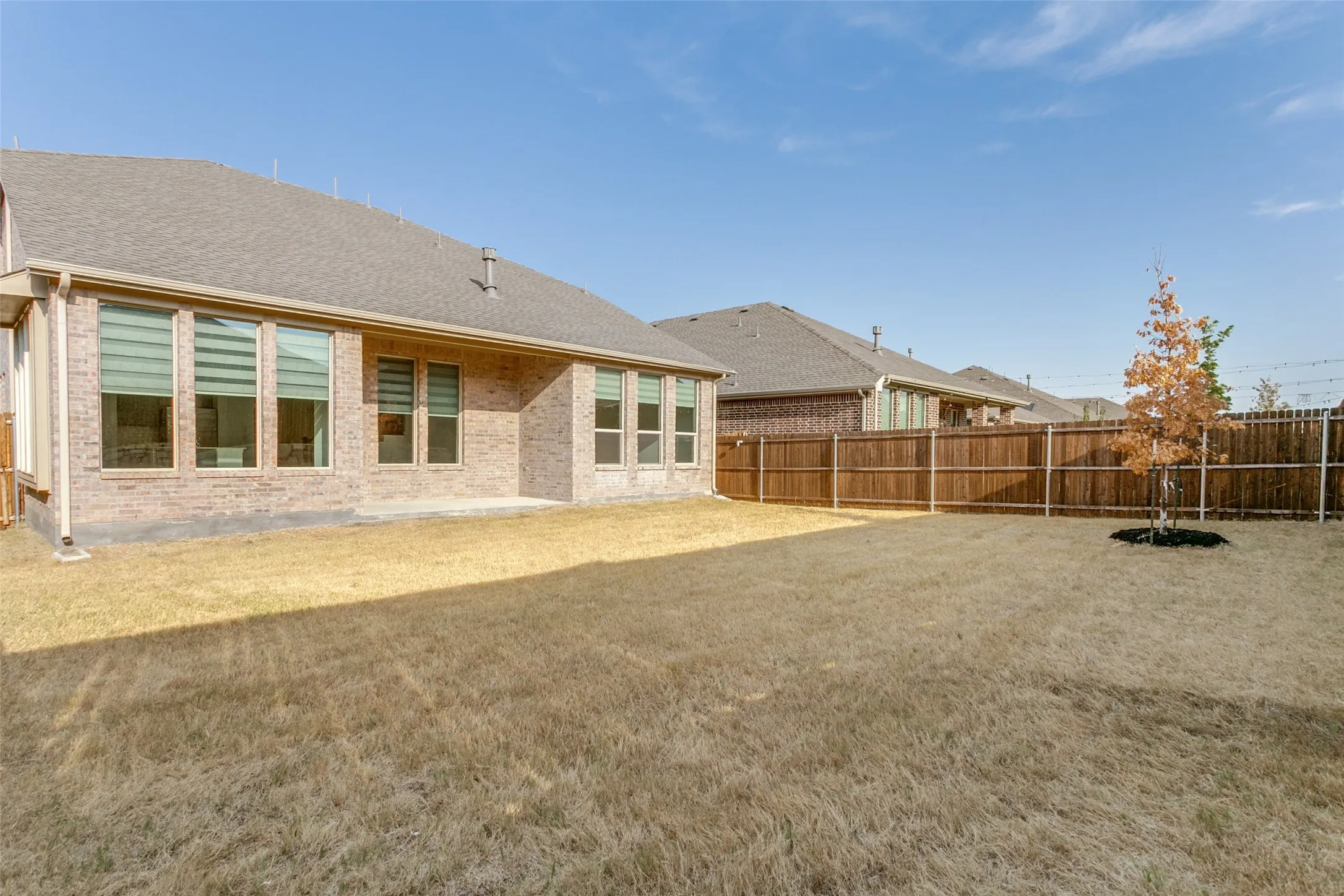 Single Family Residence For Sale in Denton County , 2121 Esher Drive, Little Elm, Texas 75068, 4 Bedroom, 4 Bathroom, 2 Garage spaces, 3,179 Sqft, built in 2024, mls#21391250, Real Estate Agent in Little Elm, Homes For Sale in Denton county, Homes For Sale in Little Elm, Realtor in Little Elm Texas, Real Estate Brokerage Independent Realty Texas, Luminita Cordes Realtor