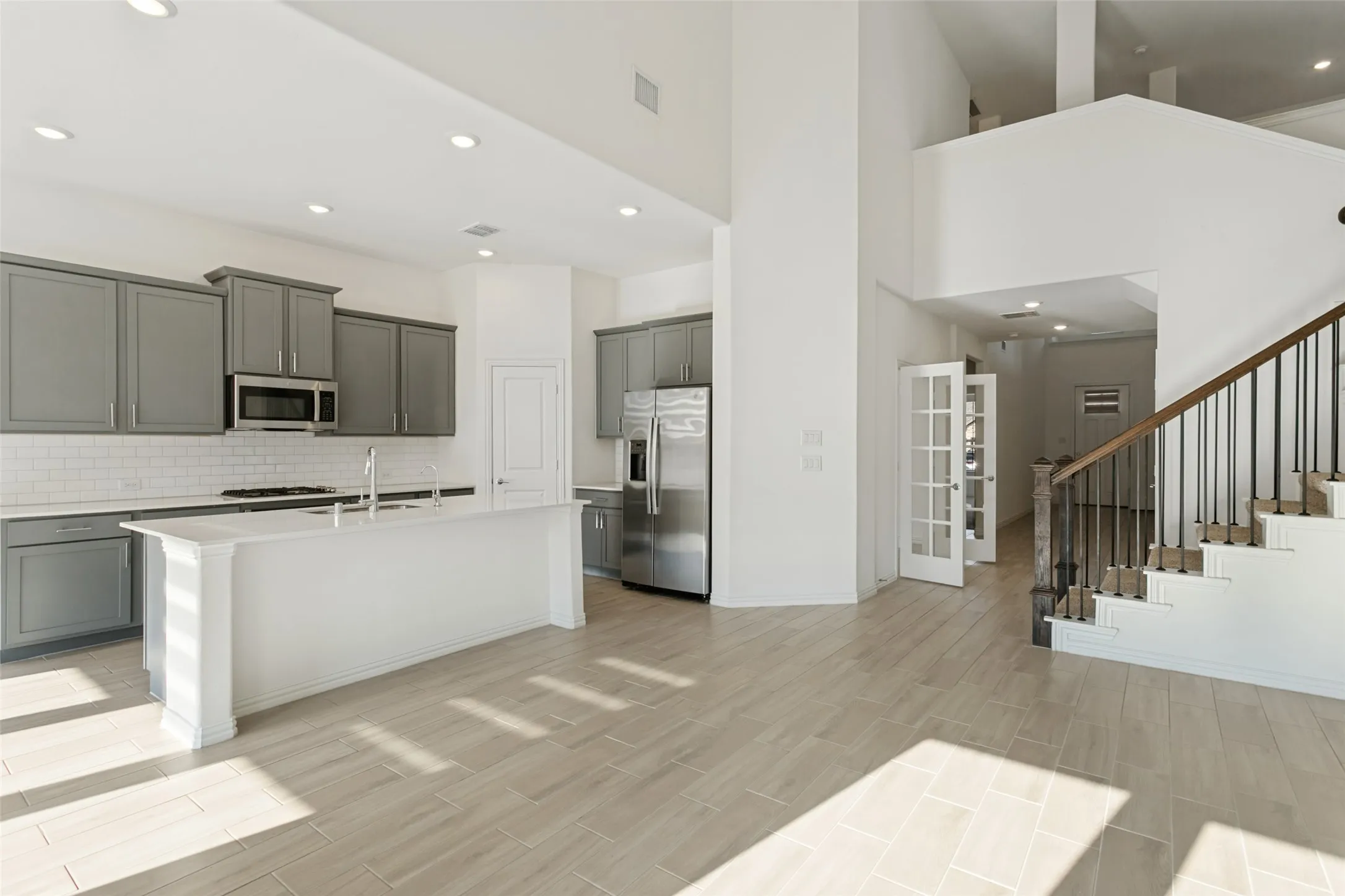 Single Family Residence For Sale in Denton County , 2121 Esher Drive, Little Elm, Texas 75068, 4 Bedroom, 4 Bathroom, 2 Garage spaces, 3,179 Sqft, built in 2024, mls#21391250, Real Estate Agent in Little Elm, Homes For Sale in Denton county, Homes For Sale in Little Elm, Realtor in Little Elm Texas, Real Estate Brokerage Independent Realty Texas, Luminita Cordes Realtor