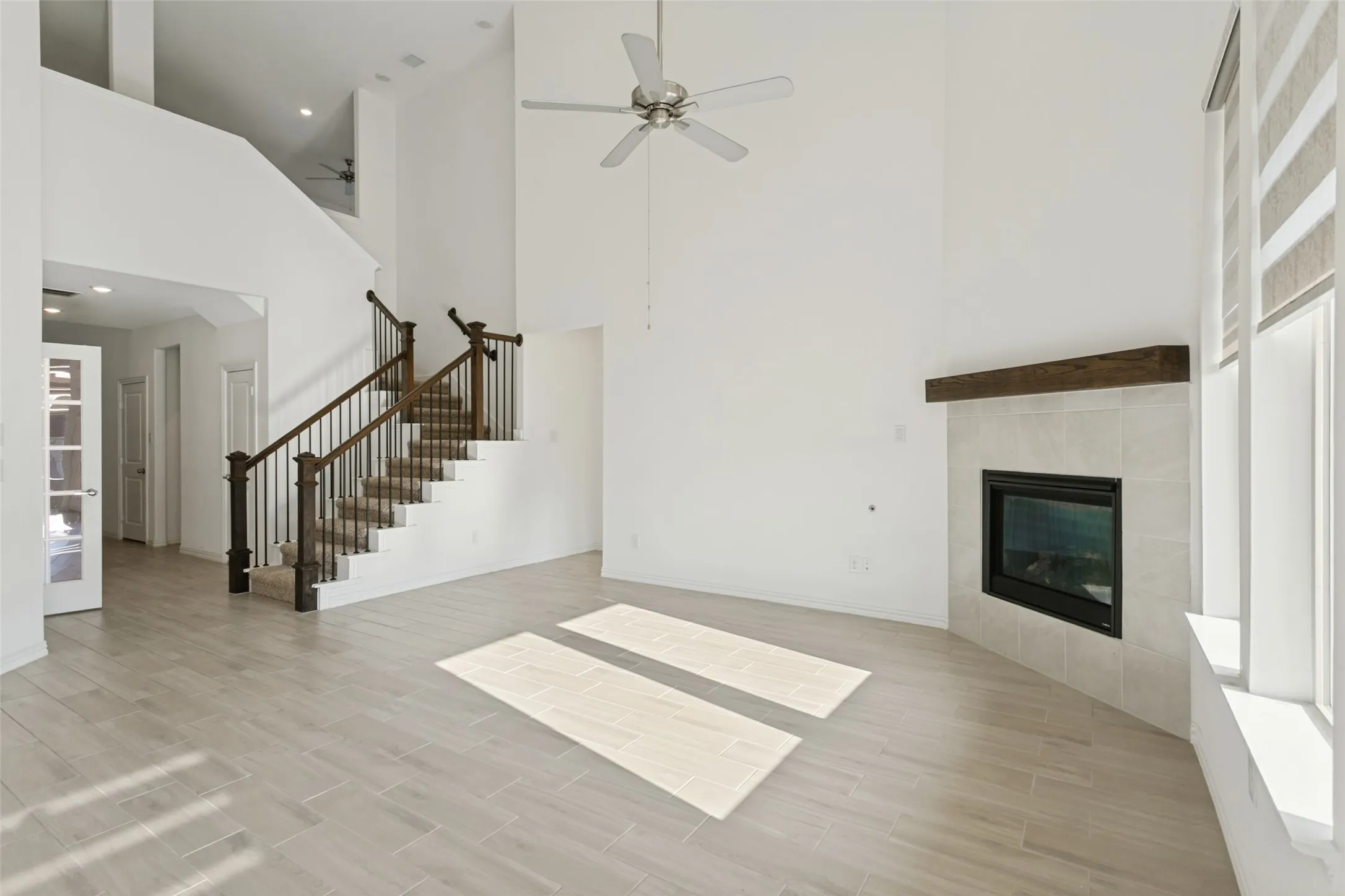Single Family Residence For Sale in Denton County , 2121 Esher Drive, Little Elm, Texas 75068, 4 Bedroom, 4 Bathroom, 2 Garage spaces, 3,179 Sqft, built in 2024, mls#21391250, Real Estate Agent in Little Elm, Homes For Sale in Denton county, Homes For Sale in Little Elm, Realtor in Little Elm Texas, Real Estate Brokerage Independent Realty Texas, Luminita Cordes Realtor