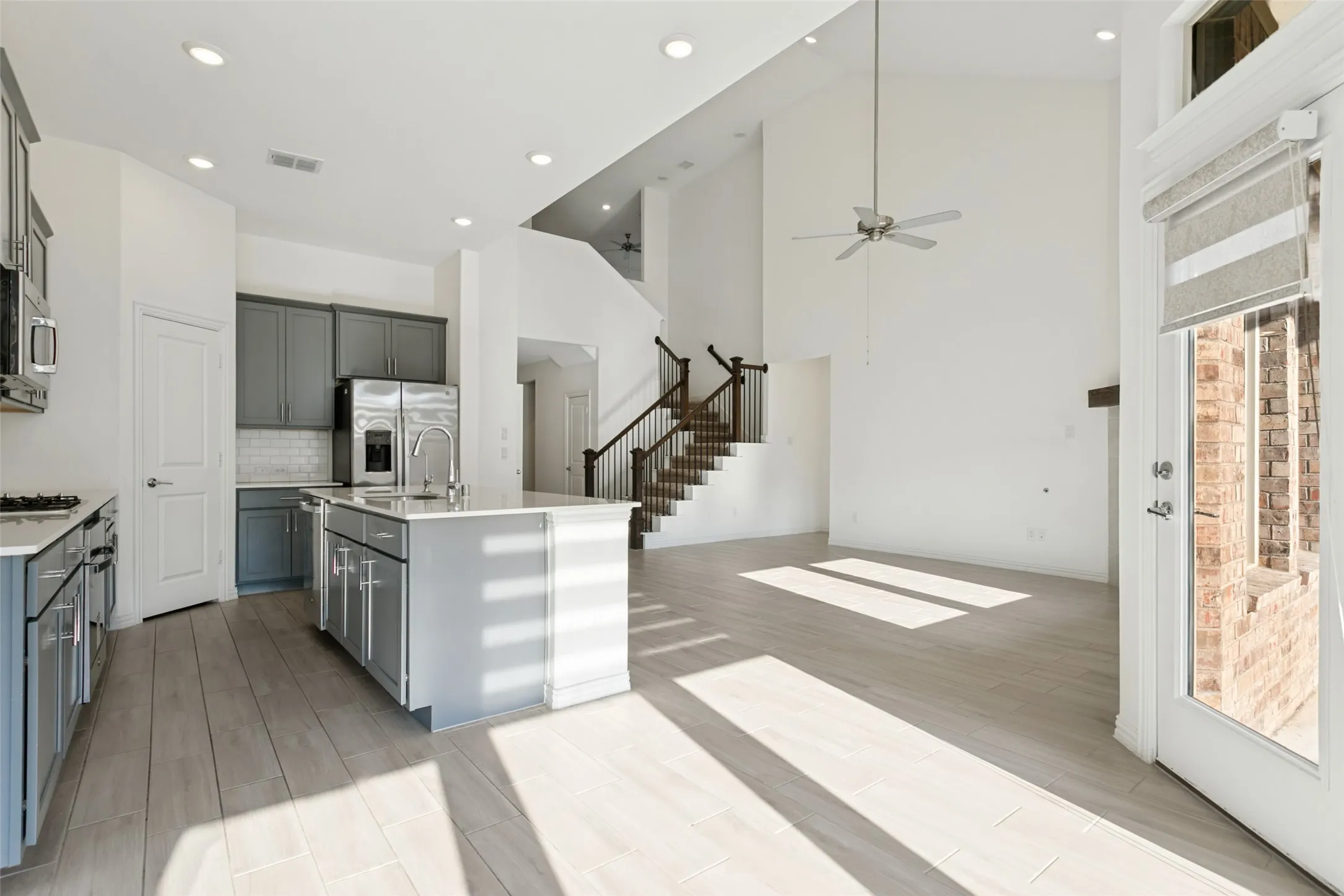 Single Family Residence For Sale in Denton County , 2121 Esher Drive, Little Elm, Texas 75068, 4 Bedroom, 4 Bathroom, 2 Garage spaces, 3,179 Sqft, built in 2024, mls#21391250, Real Estate Agent in Little Elm, Homes For Sale in Denton county, Homes For Sale in Little Elm, Realtor in Little Elm Texas, Real Estate Brokerage Independent Realty Texas, Luminita Cordes Realtor
