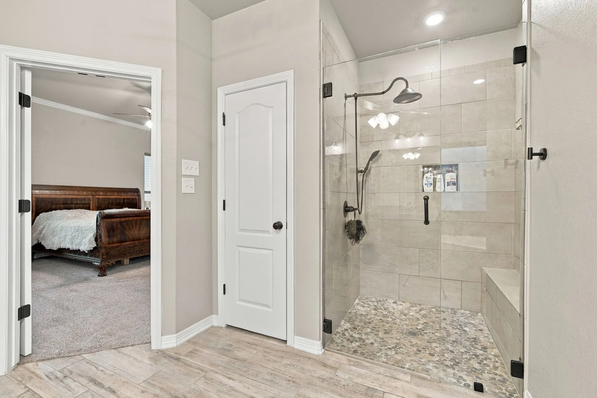 Single Family Residence For Sale in Bell County , 400 Juniper Drive, Troy, Texas 76579, 3 Bedroom, 2 Bathroom, 2 Garage spaces, 2,279 Sqft, built in 2021, mls#21390130, Real Estate Agent in Troy, Homes For Sale in Bell county, Homes For Sale in Troy, Realtor in Troy Texas, Real Estate Brokerage Independent Realty Texas, Luminita Cordes Realtor