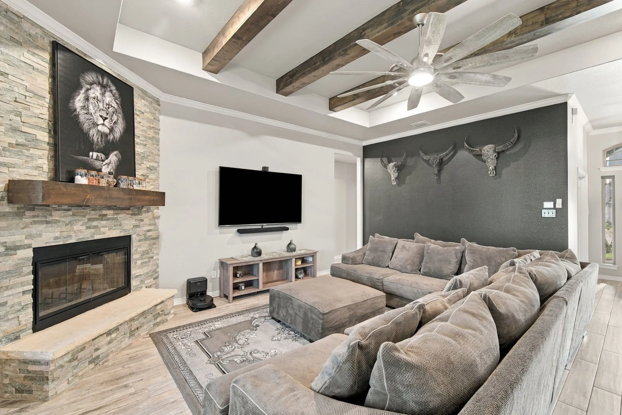 Single Family Residence For Sale in Bell County , 400 Juniper Drive, Troy, Texas 76579, 3 Bedroom, 2 Bathroom, 2 Garage spaces, 2,279 Sqft, built in 2021, mls#21390130, Real Estate Agent in Troy, Homes For Sale in Bell county, Homes For Sale in Troy, Realtor in Troy Texas, Real Estate Brokerage Independent Realty Texas, Luminita Cordes Realtor