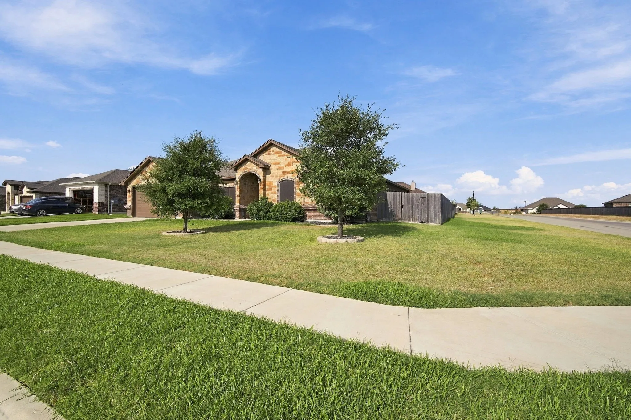 Single Family Residence For Sale in Bell County , 400 Juniper Drive, Troy, Texas 76579, 3 Bedroom, 2 Bathroom, 2 Garage spaces, 2,279 Sqft, built in 2021, mls#21390130, Real Estate Agent in Troy, Homes For Sale in Bell county, Homes For Sale in Troy, Realtor in Troy Texas, Real Estate Brokerage Independent Realty Texas, Luminita Cordes Realtor