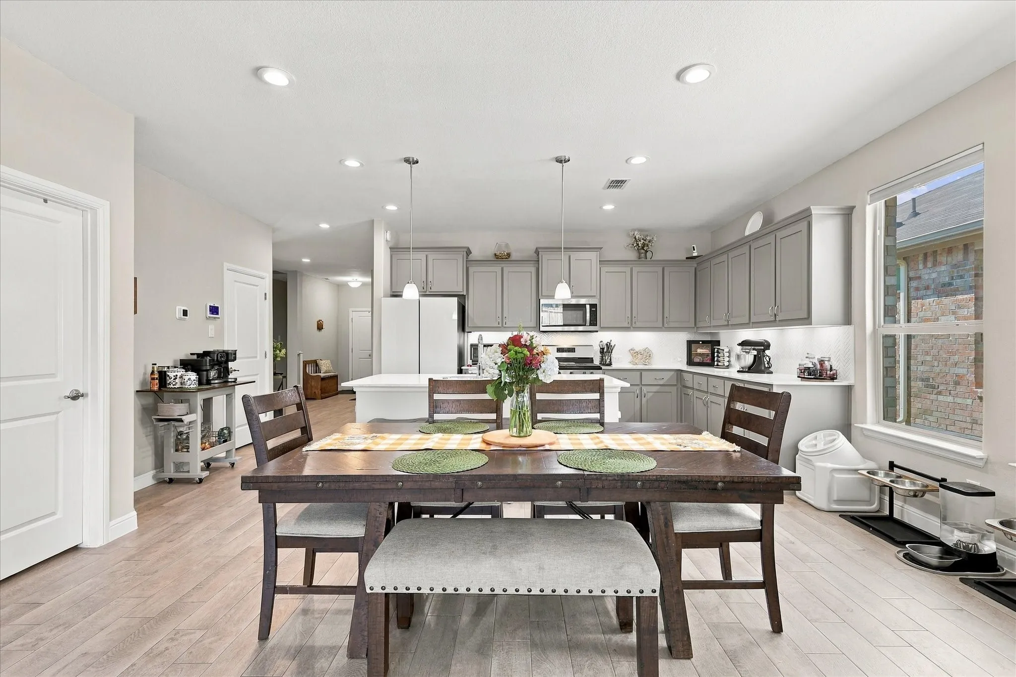 Single Family Residence For Sale in Denton County , 849 Finchley Drive, Fort Worth, Texas 76247, 4 Bedroom, 2 Bathroom, 2 Garage spaces, 2,186 Sqft, built in 2021, mls#21380107, Real Estate Agent in Fort Worth, Homes For Sale in Denton county, Homes For Sale in Fort Worth, Realtor in Fort Worth Texas, Real Estate Brokerage Independent Realty Texas, Luminita Cordes Realtor
