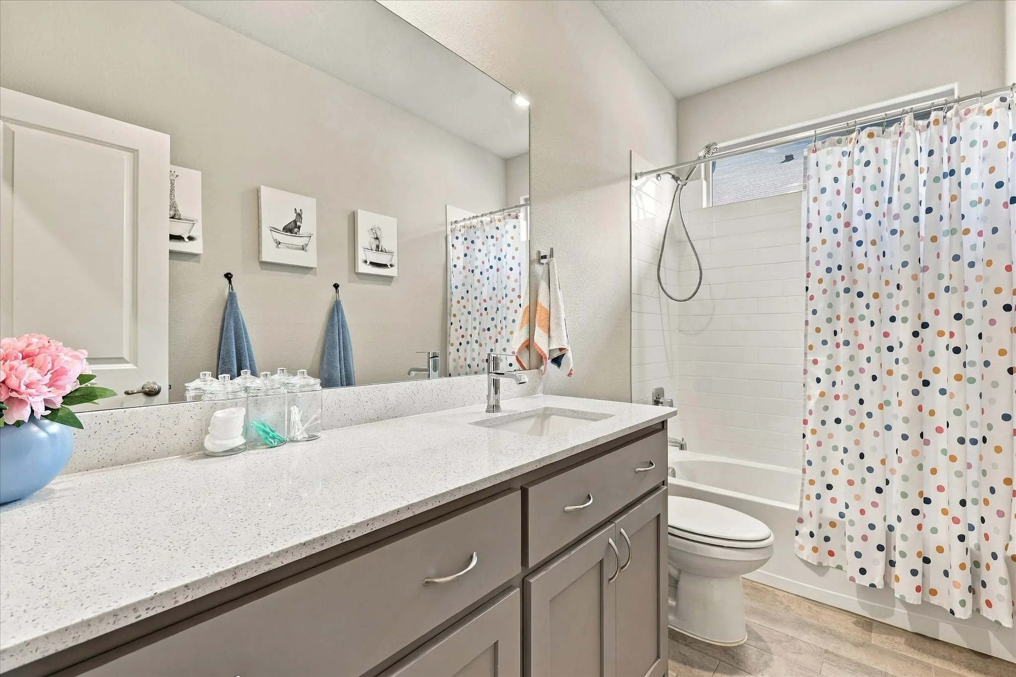 Single Family Residence For Sale in Denton County , 849 Finchley Drive, Fort Worth, Texas 76247, 4 Bedroom, 2 Bathroom, 2 Garage spaces, 2,186 Sqft, built in 2021, mls#21380107, Real Estate Agent in Fort Worth, Homes For Sale in Denton county, Homes For Sale in Fort Worth, Realtor in Fort Worth Texas, Real Estate Brokerage Independent Realty Texas, Luminita Cordes Realtor