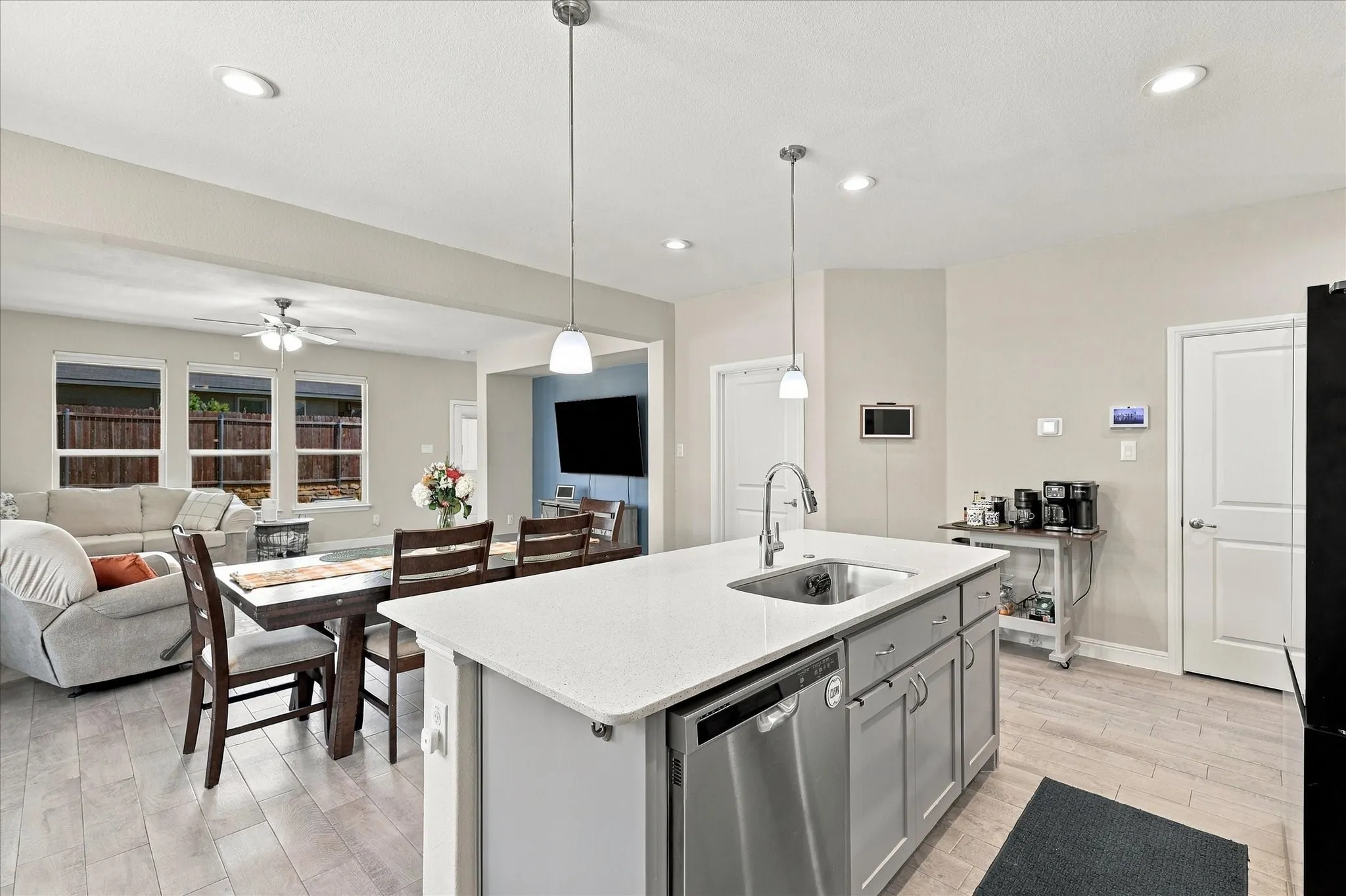 Single Family Residence For Sale in Denton County , 849 Finchley Drive, Fort Worth, Texas 76247, 4 Bedroom, 2 Bathroom, 2 Garage spaces, 2,186 Sqft, built in 2021, mls#21380107, Real Estate Agent in Fort Worth, Homes For Sale in Denton county, Homes For Sale in Fort Worth, Realtor in Fort Worth Texas, Real Estate Brokerage Independent Realty Texas, Luminita Cordes Realtor