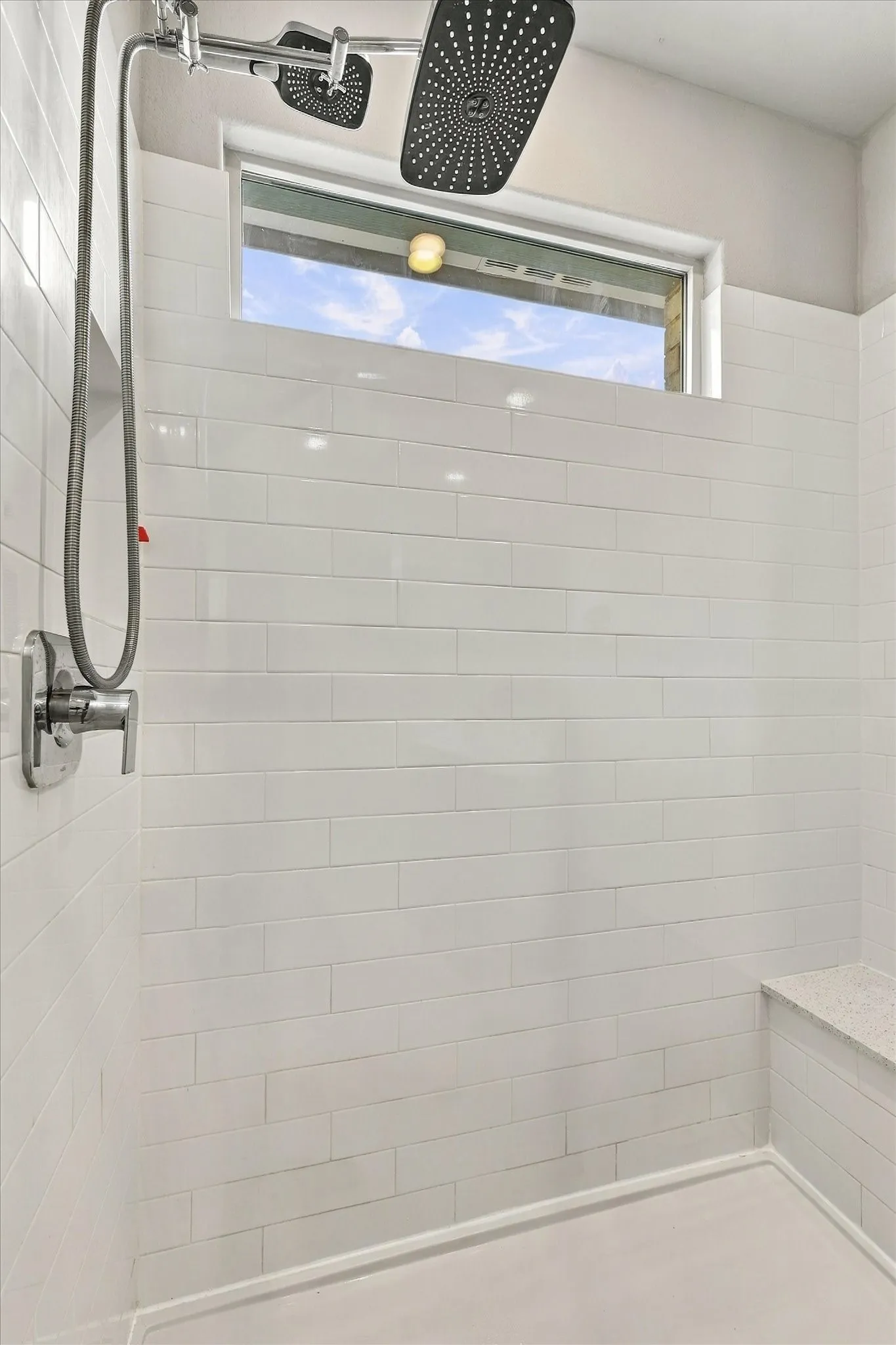 Single Family Residence For Sale in Denton County , 849 Finchley Drive, Fort Worth, Texas 76247, 4 Bedroom, 2 Bathroom, 2 Garage spaces, 2,186 Sqft, built in 2021, mls#21380107, Real Estate Agent in Fort Worth, Homes For Sale in Denton county, Homes For Sale in Fort Worth, Realtor in Fort Worth Texas, Real Estate Brokerage Independent Realty Texas, Luminita Cordes Realtor