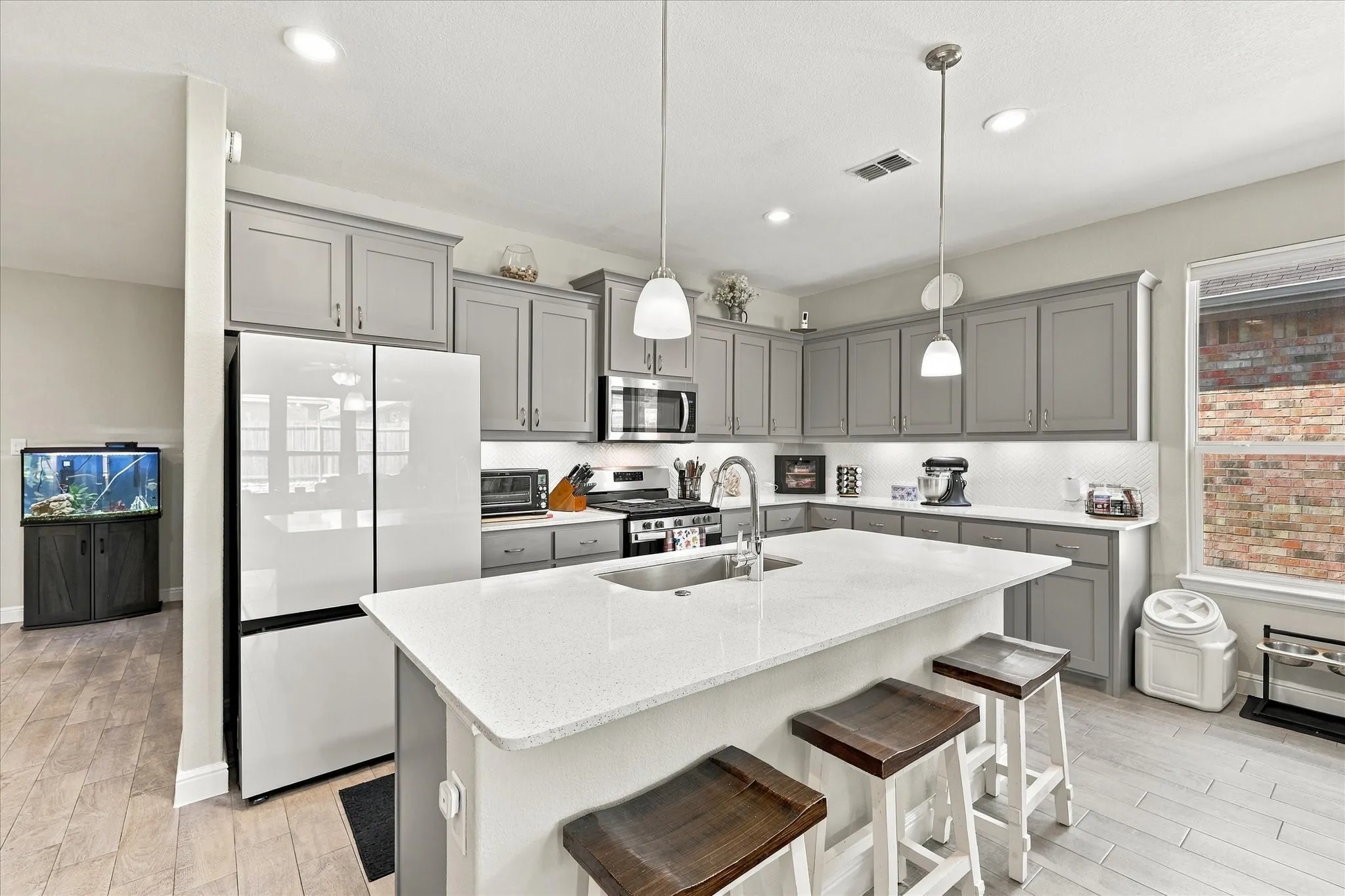 Single Family Residence For Sale in Denton County , 849 Finchley Drive, Fort Worth, Texas 76247, 4 Bedroom, 2 Bathroom, 2 Garage spaces, 2,186 Sqft, built in 2021, mls#21380107, Real Estate Agent in Fort Worth, Homes For Sale in Denton county, Homes For Sale in Fort Worth, Realtor in Fort Worth Texas, Real Estate Brokerage Independent Realty Texas, Luminita Cordes Realtor
