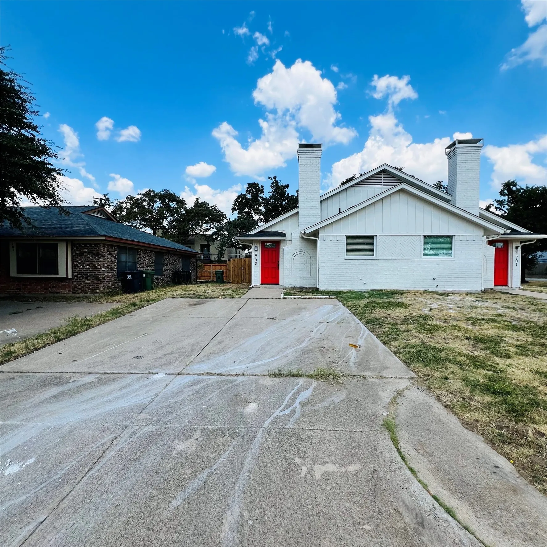 Duplex For Rent in Tarrant County , 1703 Justin Lyn Street, Arlington, Texas 76012, 2 Bedroom, 1 Bathroom, Garage spaces, 773 Sqft, built in 1981, mls#21391253, Real Estate Agent in Arlington, Homes For Rent in Tarrant county, Homes For Rent in Arlington, Realtor in Arlington Texas, Real Estate Brokerage Independent Realty Texas, Luminita Cordes Realtor