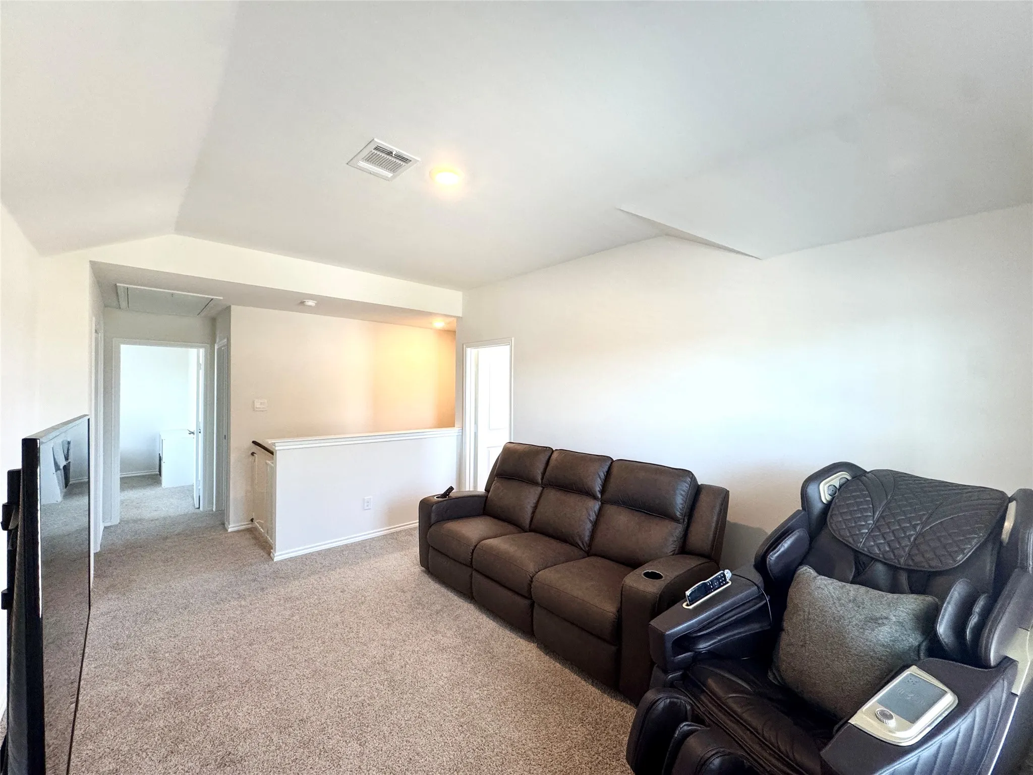 Single Family Residence For Sale in Kaufman County , 1121 Catalina Lane, Forney, Texas 75126, 4 Bedroom, 3 Bathroom, 2 Garage spaces, 2,082 Sqft, built in 2023, mls#21391252, Real Estate Agent in Forney, Homes For Sale in Kaufman county, Homes For Sale in Forney, Realtor in Forney Texas, Real Estate Brokerage Independent Realty Texas, Luminita Cordes Realtor