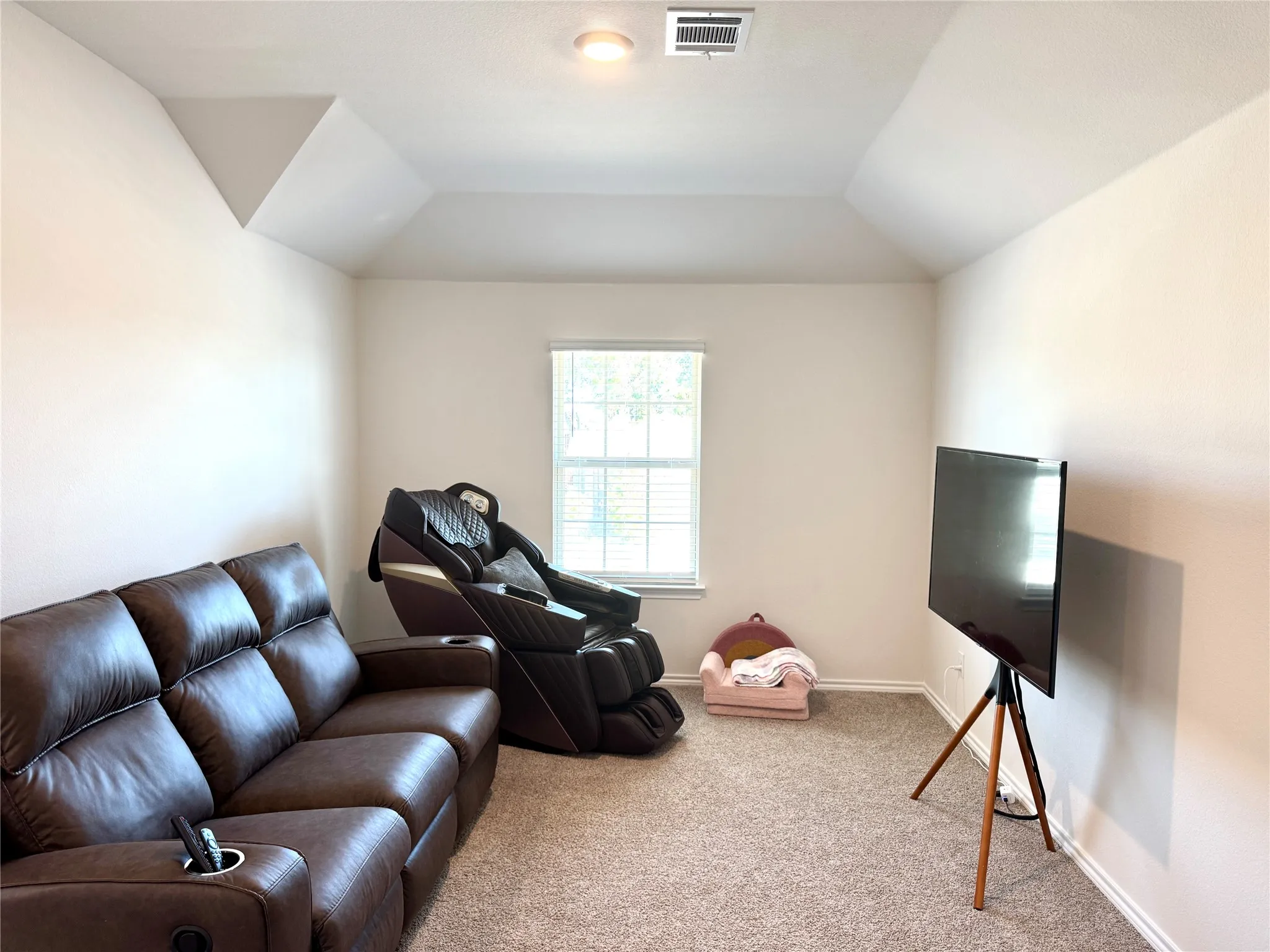 Single Family Residence For Sale in Kaufman County , 1121 Catalina Lane, Forney, Texas 75126, 4 Bedroom, 3 Bathroom, 2 Garage spaces, 2,082 Sqft, built in 2023, mls#21391252, Real Estate Agent in Forney, Homes For Sale in Kaufman county, Homes For Sale in Forney, Realtor in Forney Texas, Real Estate Brokerage Independent Realty Texas, Luminita Cordes Realtor