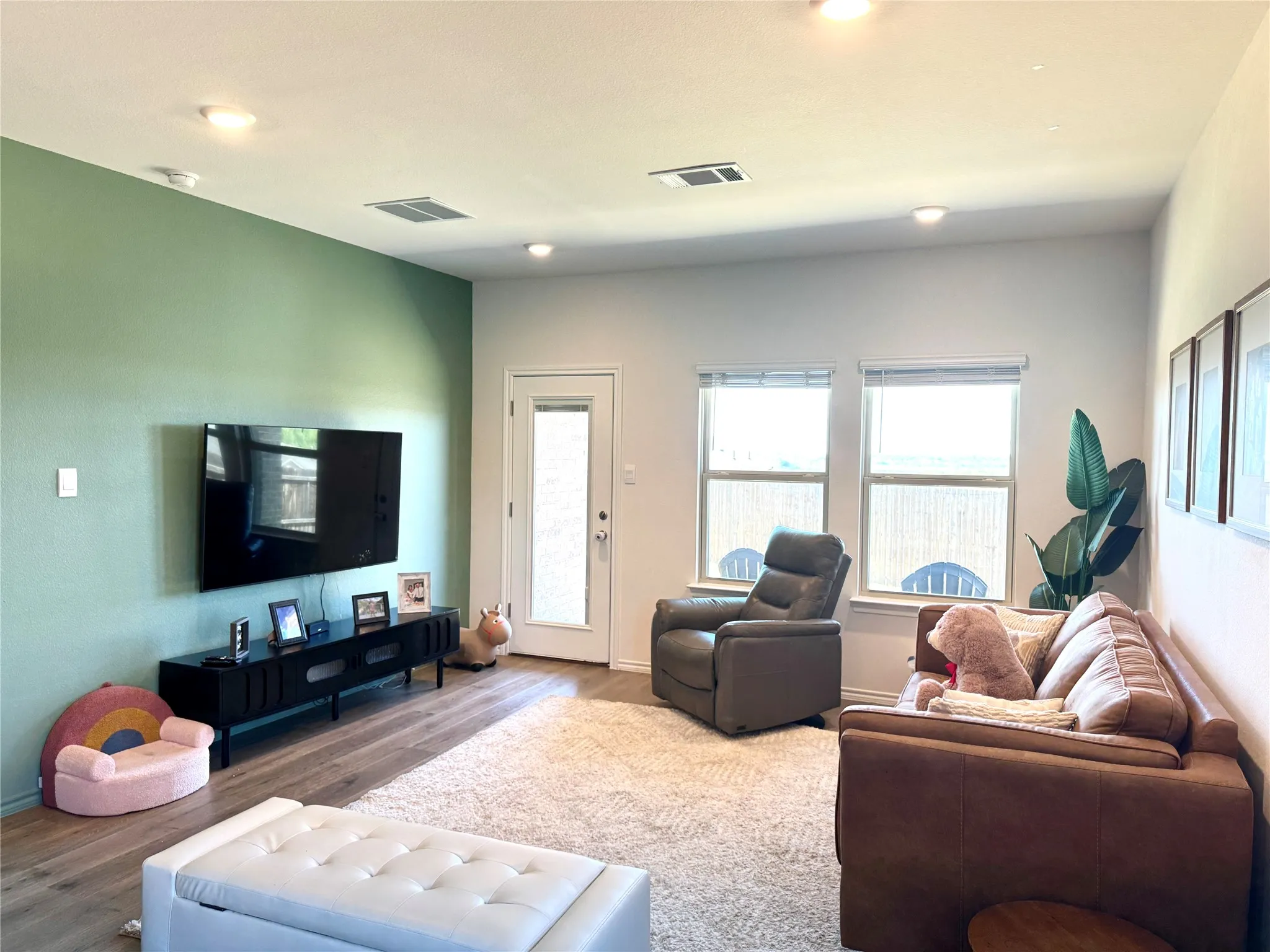 Single Family Residence For Sale in Kaufman County , 1121 Catalina Lane, Forney, Texas 75126, 4 Bedroom, 3 Bathroom, 2 Garage spaces, 2,082 Sqft, built in 2023, mls#21391252, Real Estate Agent in Forney, Homes For Sale in Kaufman county, Homes For Sale in Forney, Realtor in Forney Texas, Real Estate Brokerage Independent Realty Texas, Luminita Cordes Realtor