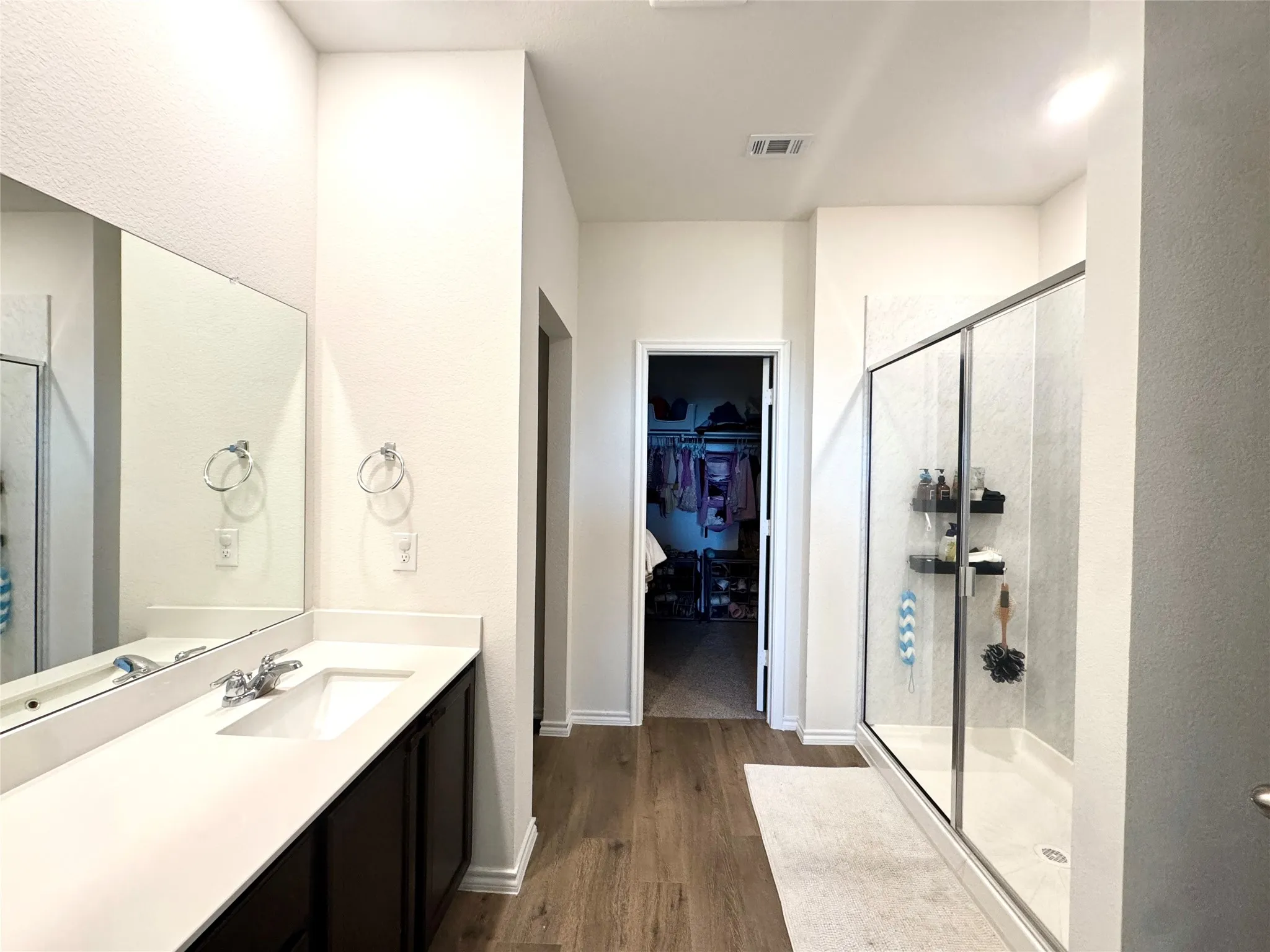 Single Family Residence For Sale in Kaufman County , 1121 Catalina Lane, Forney, Texas 75126, 4 Bedroom, 3 Bathroom, 2 Garage spaces, 2,082 Sqft, built in 2023, mls#21391252, Real Estate Agent in Forney, Homes For Sale in Kaufman county, Homes For Sale in Forney, Realtor in Forney Texas, Real Estate Brokerage Independent Realty Texas, Luminita Cordes Realtor