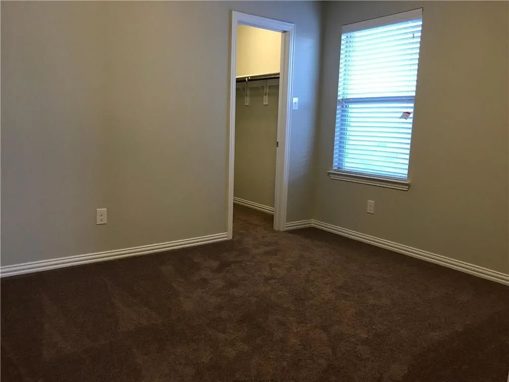 Single Family Residence For Rent in Tarrant County , 769 River Hill Lane, Fort Worth, Texas 76114, 3 Bedroom, 2 Bathroom, 1 Garage spaces, 1,417 Sqft, built in 2017, mls#21390828, Real Estate Agent in Fort Worth, Homes For Rent in Tarrant county, Homes For Rent in Fort Worth, Realtor in Fort Worth Texas, Real Estate Brokerage Independent Realty Texas, Luminita Cordes Realtor