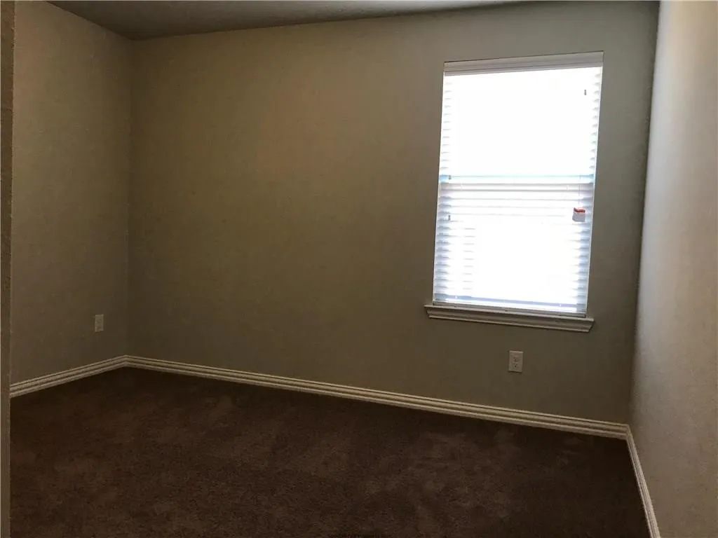 Single Family Residence For Rent in Tarrant County , 769 River Hill Lane, Fort Worth, Texas 76114, 3 Bedroom, 2 Bathroom, 1 Garage spaces, 1,417 Sqft, built in 2017, mls#21390828, Real Estate Agent in Fort Worth, Homes For Rent in Tarrant county, Homes For Rent in Fort Worth, Realtor in Fort Worth Texas, Real Estate Brokerage Independent Realty Texas, Luminita Cordes Realtor