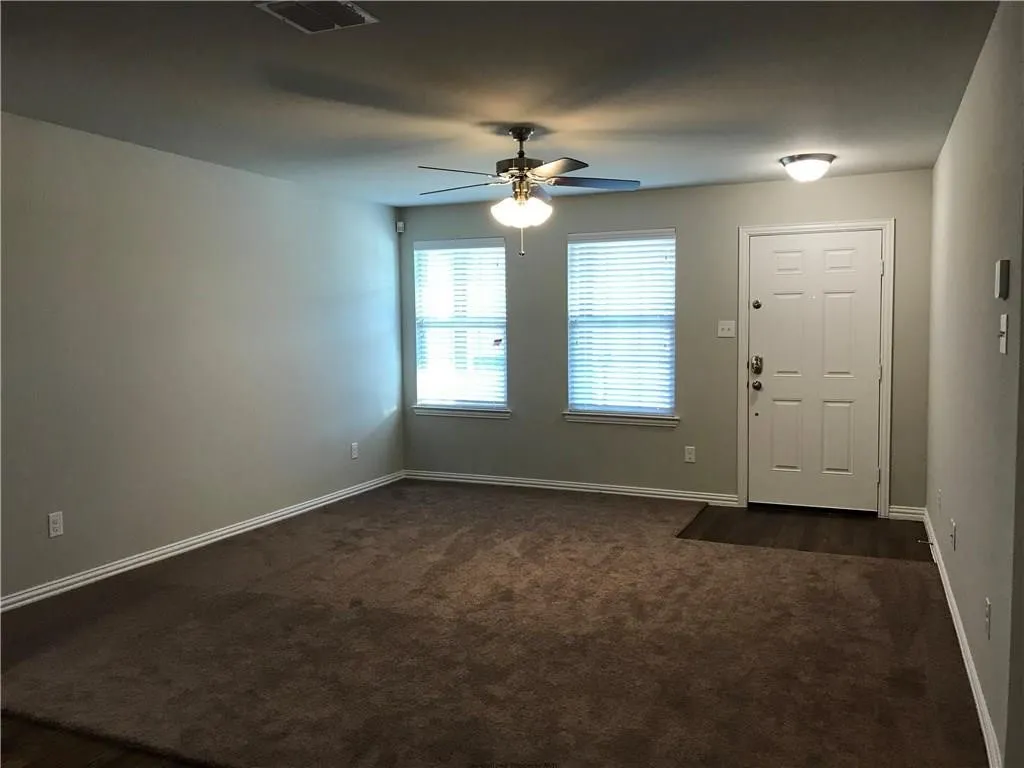 Single Family Residence For Rent in Tarrant County , 769 River Hill Lane, Fort Worth, Texas 76114, 3 Bedroom, 2 Bathroom, 1 Garage spaces, 1,417 Sqft, built in 2017, mls#21390828, Real Estate Agent in Fort Worth, Homes For Rent in Tarrant county, Homes For Rent in Fort Worth, Realtor in Fort Worth Texas, Real Estate Brokerage Independent Realty Texas, Luminita Cordes Realtor