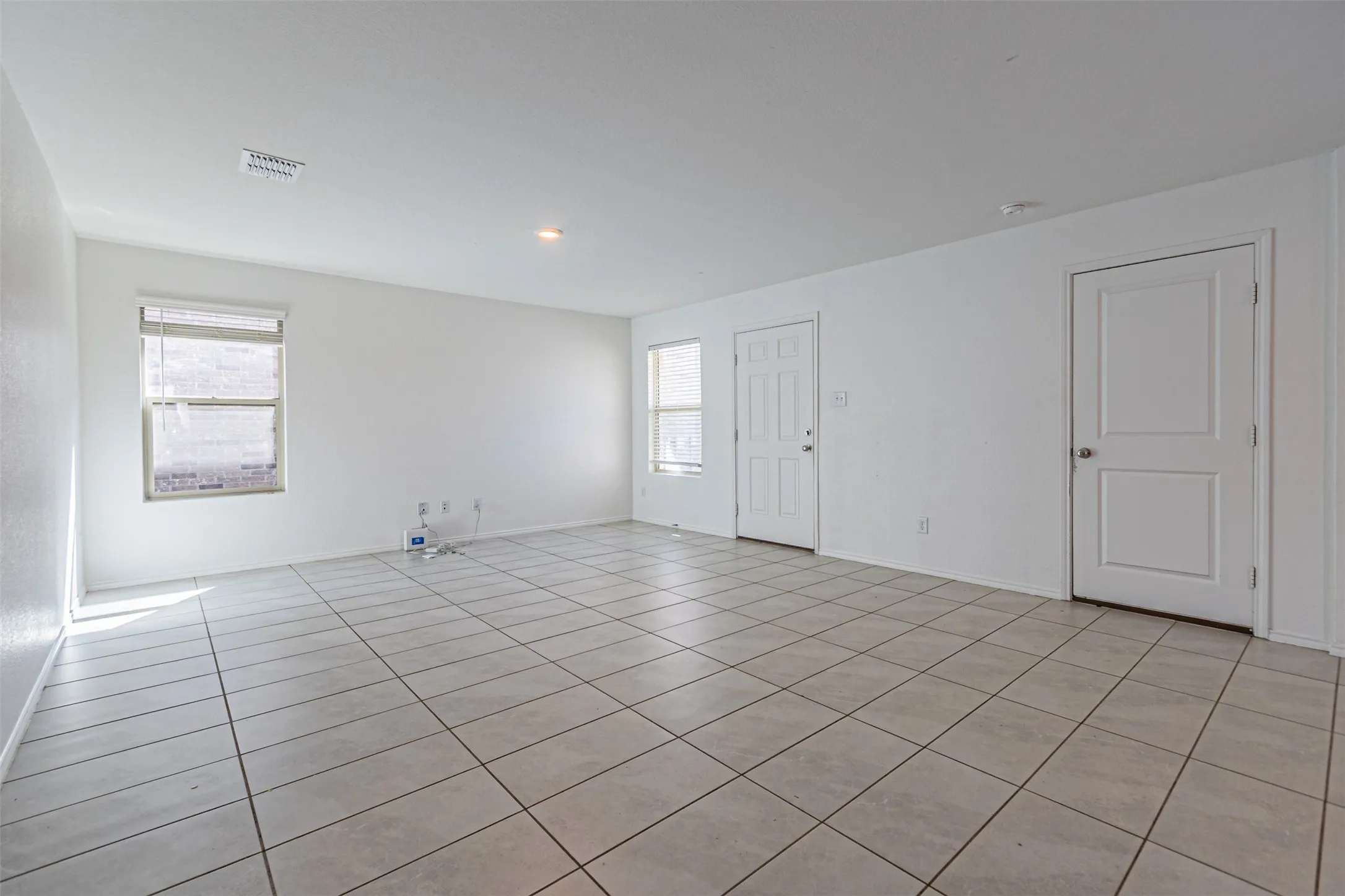 Single Family Residence For Rent in Denton County , 14037 Earlham Street, Pilot Point, Texas 76258, 3 Bedroom, 2 Bathroom, 2 Garage spaces, 1,500 Sqft, built in 2022, mls#21388861, Real Estate Agent in Pilot Point, Homes For Rent in Denton county, Homes For Rent in Pilot Point, Realtor in Pilot Point Texas, Real Estate Brokerage Independent Realty Texas, Luminita Cordes Realtor
