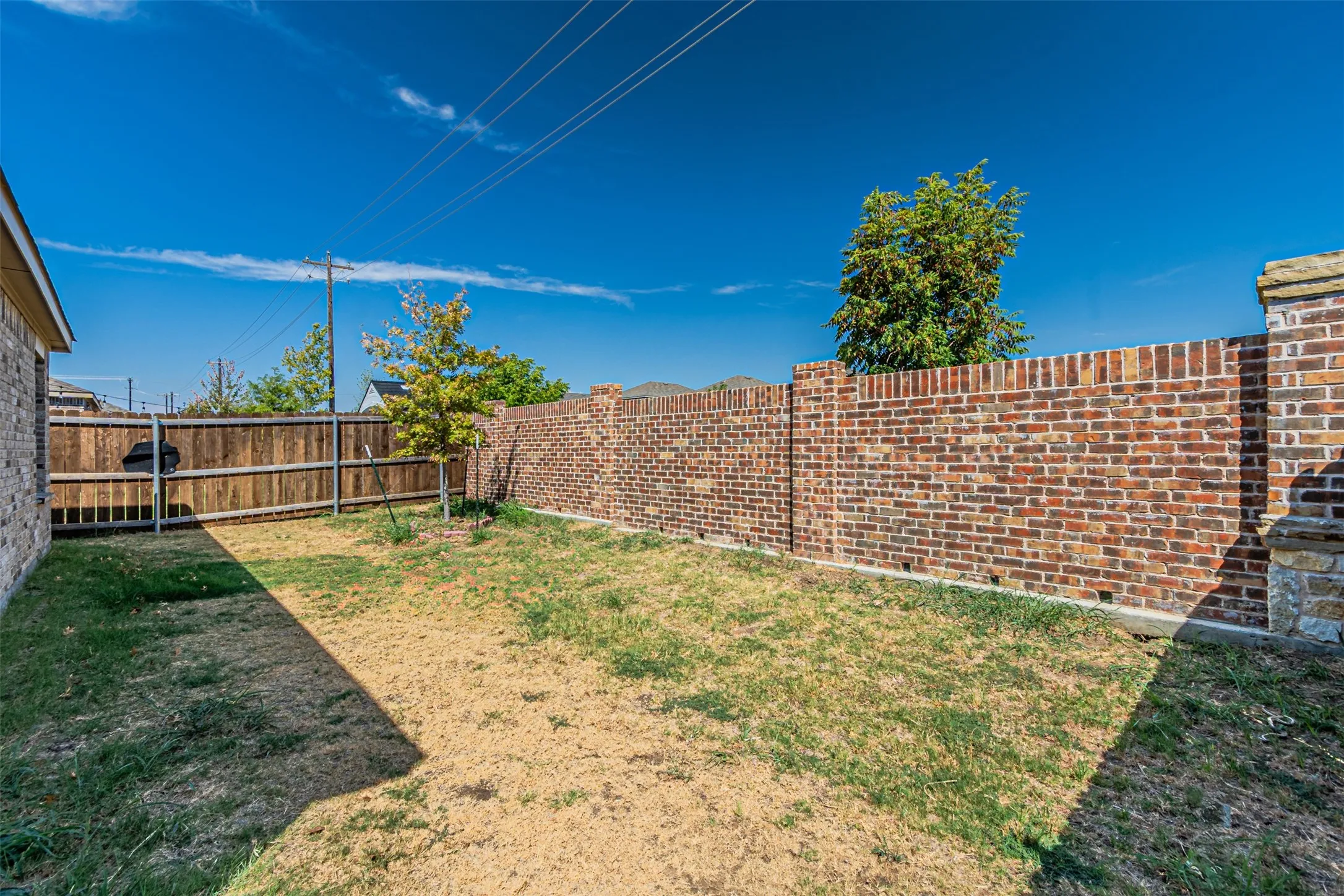 Single Family Residence For Rent in Denton County , 14037 Earlham Street, Pilot Point, Texas 76258, 3 Bedroom, 2 Bathroom, 2 Garage spaces, 1,500 Sqft, built in 2022, mls#21388861, Real Estate Agent in Pilot Point, Homes For Rent in Denton county, Homes For Rent in Pilot Point, Realtor in Pilot Point Texas, Real Estate Brokerage Independent Realty Texas, Luminita Cordes Realtor