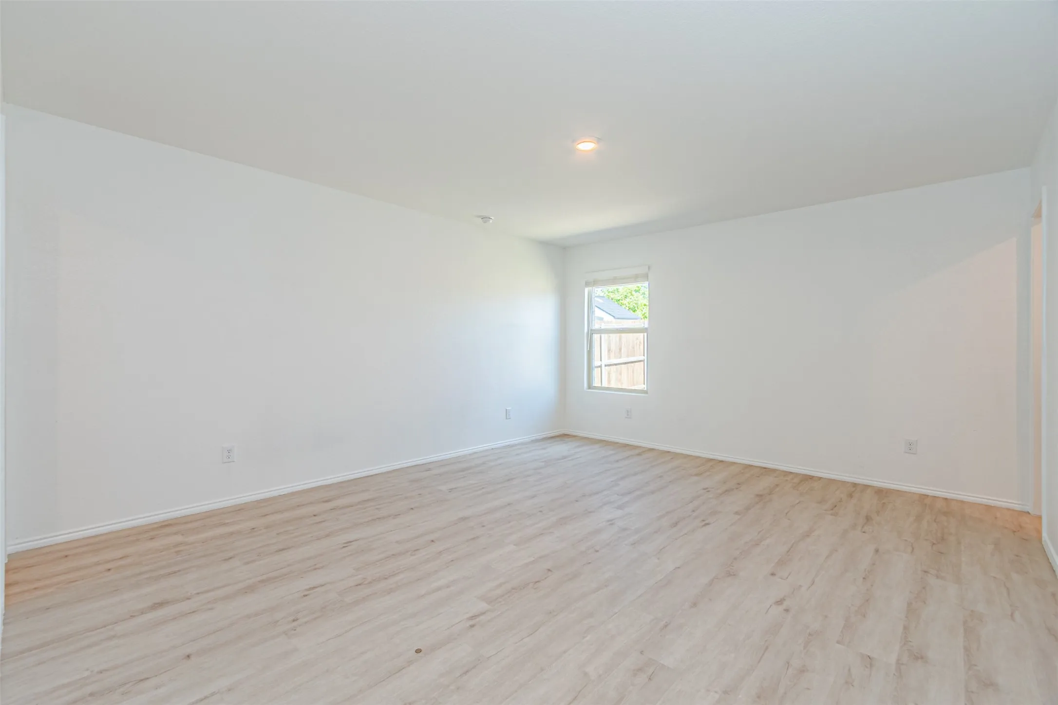 Single Family Residence For Rent in Denton County , 14037 Earlham Street, Pilot Point, Texas 76258, 3 Bedroom, 2 Bathroom, 2 Garage spaces, 1,500 Sqft, built in 2022, mls#21388861, Real Estate Agent in Pilot Point, Homes For Rent in Denton county, Homes For Rent in Pilot Point, Realtor in Pilot Point Texas, Real Estate Brokerage Independent Realty Texas, Luminita Cordes Realtor