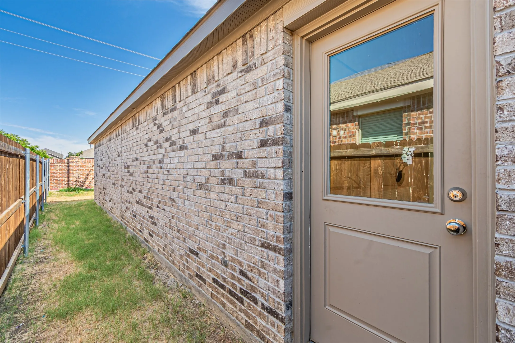 Single Family Residence For Rent in Denton County , 14037 Earlham Street, Pilot Point, Texas 76258, 3 Bedroom, 2 Bathroom, 2 Garage spaces, 1,500 Sqft, built in 2022, mls#21388861, Real Estate Agent in Pilot Point, Homes For Rent in Denton county, Homes For Rent in Pilot Point, Realtor in Pilot Point Texas, Real Estate Brokerage Independent Realty Texas, Luminita Cordes Realtor