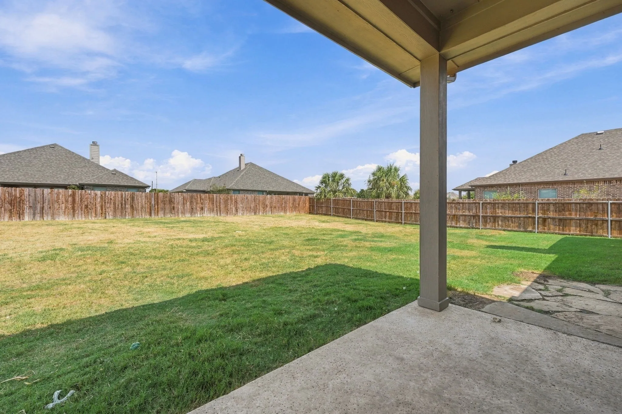 Single Family Residence For Sale in Ellis County , 813 Rustic Trail, Midlothian, Texas 76065, 4 Bedroom, 2 Bathroom, 3 Garage spaces, 2,281 Sqft, built in 2018, mls#21391259, Real Estate Agent in Midlothian, Homes For Sale in Ellis county, Homes For Sale in Midlothian, Realtor in Midlothian Texas, Real Estate Brokerage Independent Realty Texas, Luminita Cordes Realtor