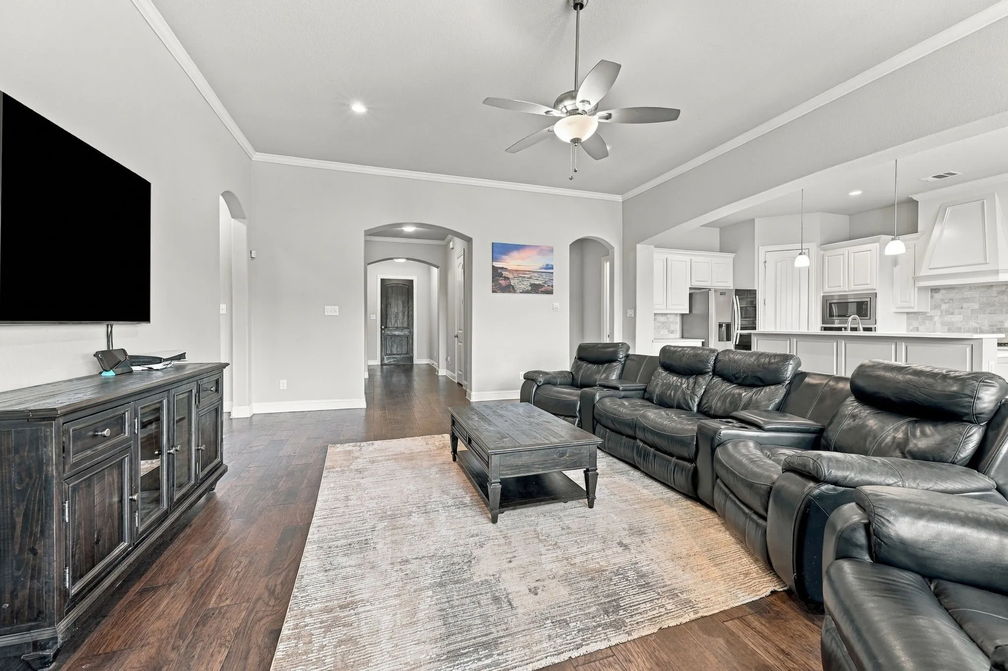 Single Family Residence For Sale in Ellis County , 813 Rustic Trail, Midlothian, Texas 76065, 4 Bedroom, 2 Bathroom, 3 Garage spaces, 2,281 Sqft, built in 2018, mls#21391259, Real Estate Agent in Midlothian, Homes For Sale in Ellis county, Homes For Sale in Midlothian, Realtor in Midlothian Texas, Real Estate Brokerage Independent Realty Texas, Luminita Cordes Realtor