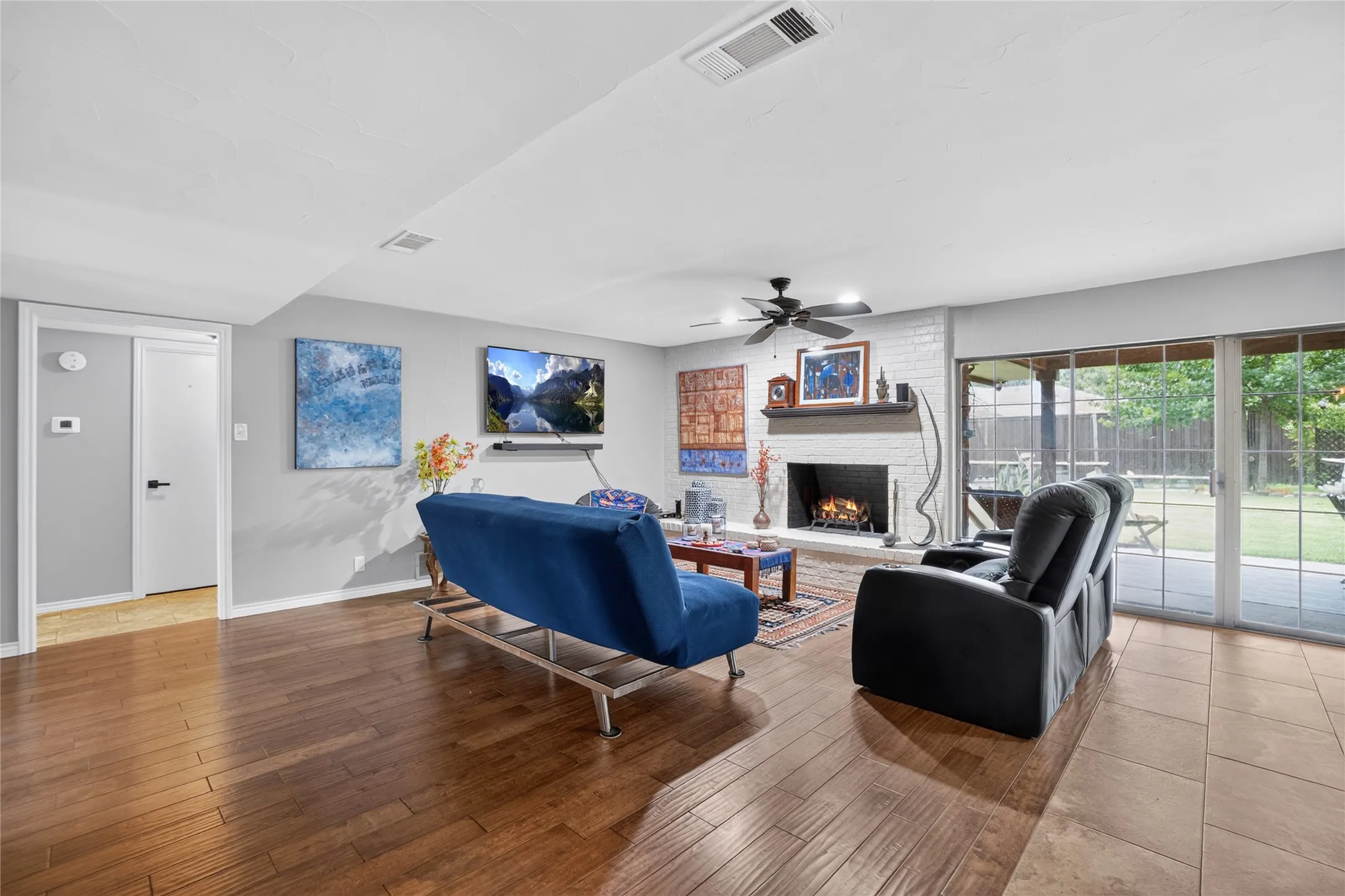 Single Family Residence For Sale in Denton County , 222 Inverness Drive, Trophy Club, Texas 76262, 4 Bedroom, 3 Bathroom, 2 Garage spaces, 2,540 Sqft, built in 1980, mls#21391268, Real Estate Agent in Trophy Club, Homes For Sale in Denton county, Homes For Sale in Trophy Club, Realtor in Trophy Club Texas, Real Estate Brokerage Independent Realty Texas, Luminita Cordes Realtor