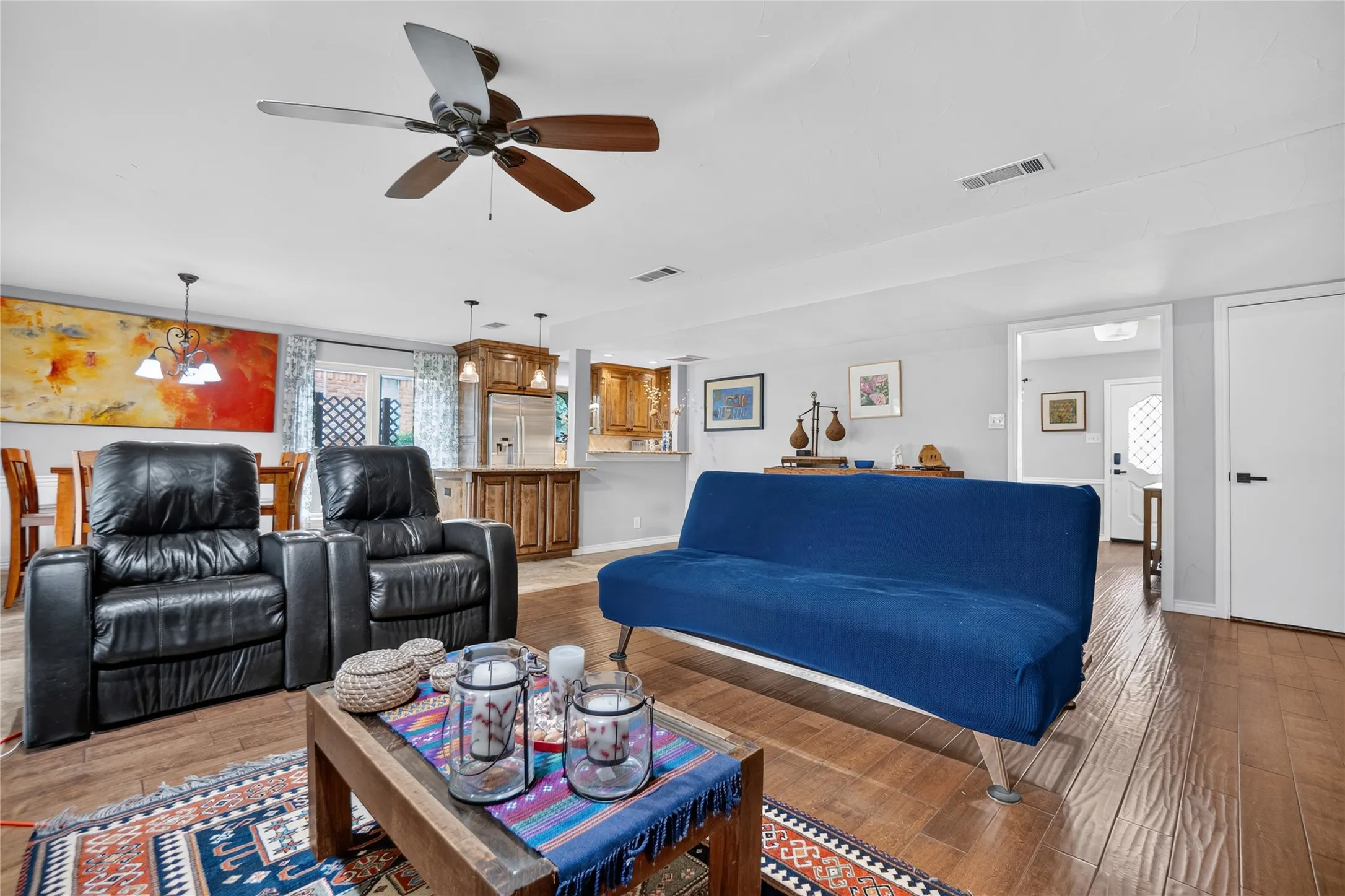 Single Family Residence For Sale in Denton County , 222 Inverness Drive, Trophy Club, Texas 76262, 4 Bedroom, 3 Bathroom, 2 Garage spaces, 2,540 Sqft, built in 1980, mls#21391268, Real Estate Agent in Trophy Club, Homes For Sale in Denton county, Homes For Sale in Trophy Club, Realtor in Trophy Club Texas, Real Estate Brokerage Independent Realty Texas, Luminita Cordes Realtor