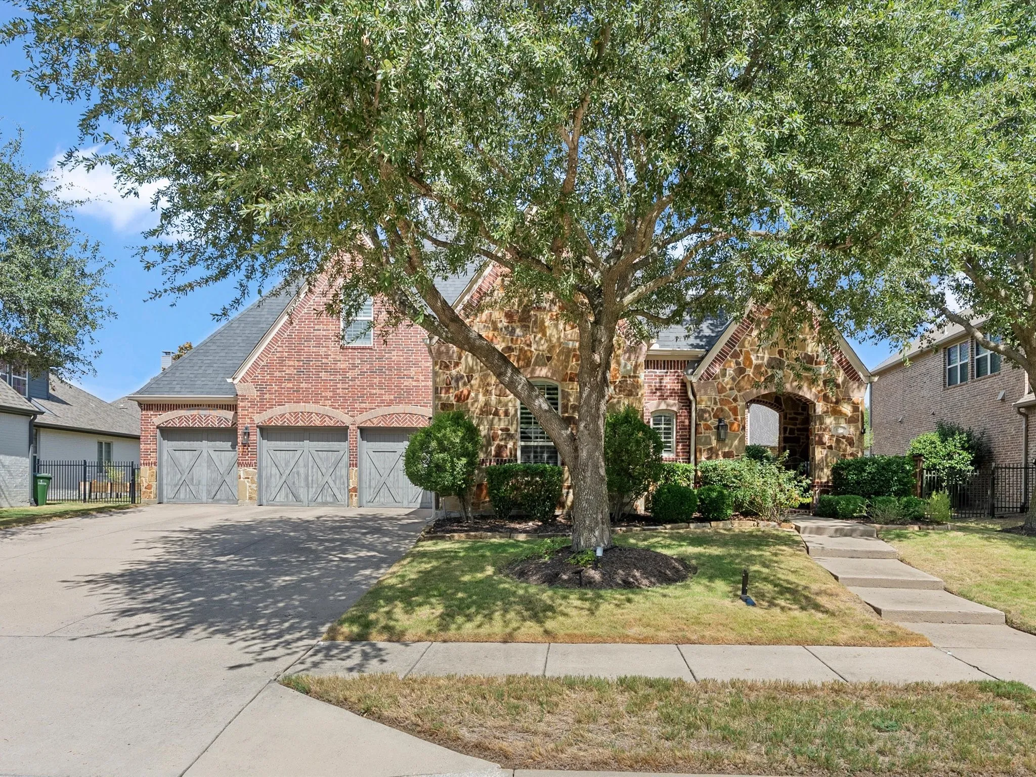 Single Family Residence For Sale in Collin County , 4251 Wilson Creek Trail, Prosper, Texas 75078, 5 Bedroom, 6 Bathroom, 3 Garage spaces, 4,200 Sqft, built in 2008, mls#21391269, Real Estate Agent in Prosper, Homes For Sale in Collin county, Homes For Sale in Prosper, Realtor in Prosper Texas, Real Estate Brokerage Independent Realty Texas, Luminita Cordes Realtor