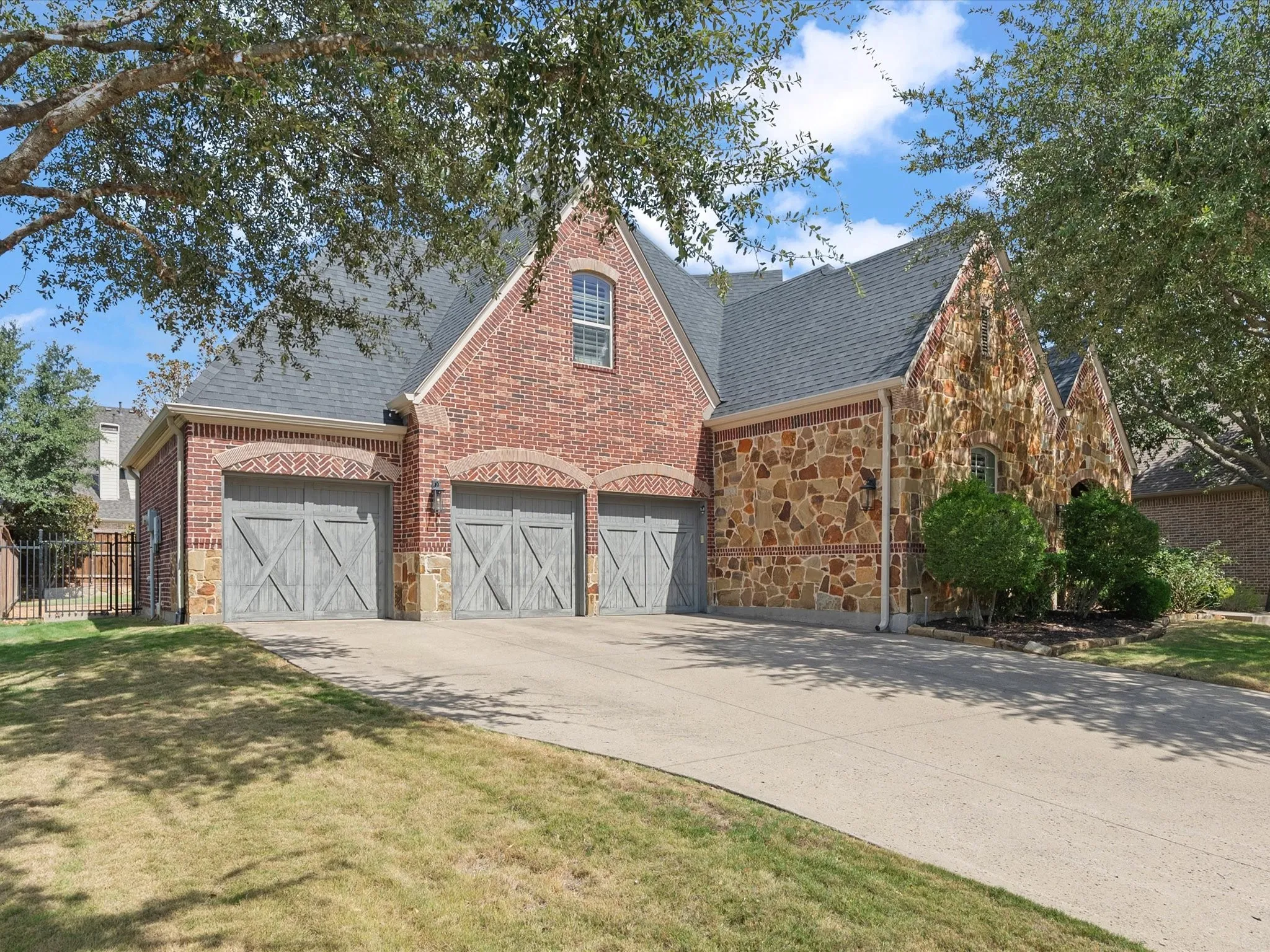 Single Family Residence For Sale in Collin County , 4251 Wilson Creek Trail, Prosper, Texas 75078, 5 Bedroom, 6 Bathroom, 3 Garage spaces, 4,200 Sqft, built in 2008, mls#21391269, Real Estate Agent in Prosper, Homes For Sale in Collin county, Homes For Sale in Prosper, Realtor in Prosper Texas, Real Estate Brokerage Independent Realty Texas, Luminita Cordes Realtor
