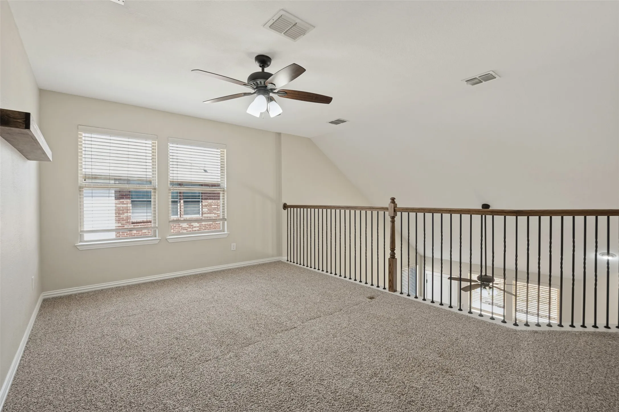 Single Family Residence For Sale in Denton County , 1609 Lake Way Drive, Little Elm, Texas 75068, 3 Bedroom, 3 Bathroom, 2 Garage spaces, 2,046 Sqft, built in 2008, mls#21391270, Real Estate Agent in Little Elm, Homes For Sale in Denton county, Homes For Sale in Little Elm, Realtor in Little Elm Texas, Real Estate Brokerage Independent Realty Texas, Luminita Cordes Realtor