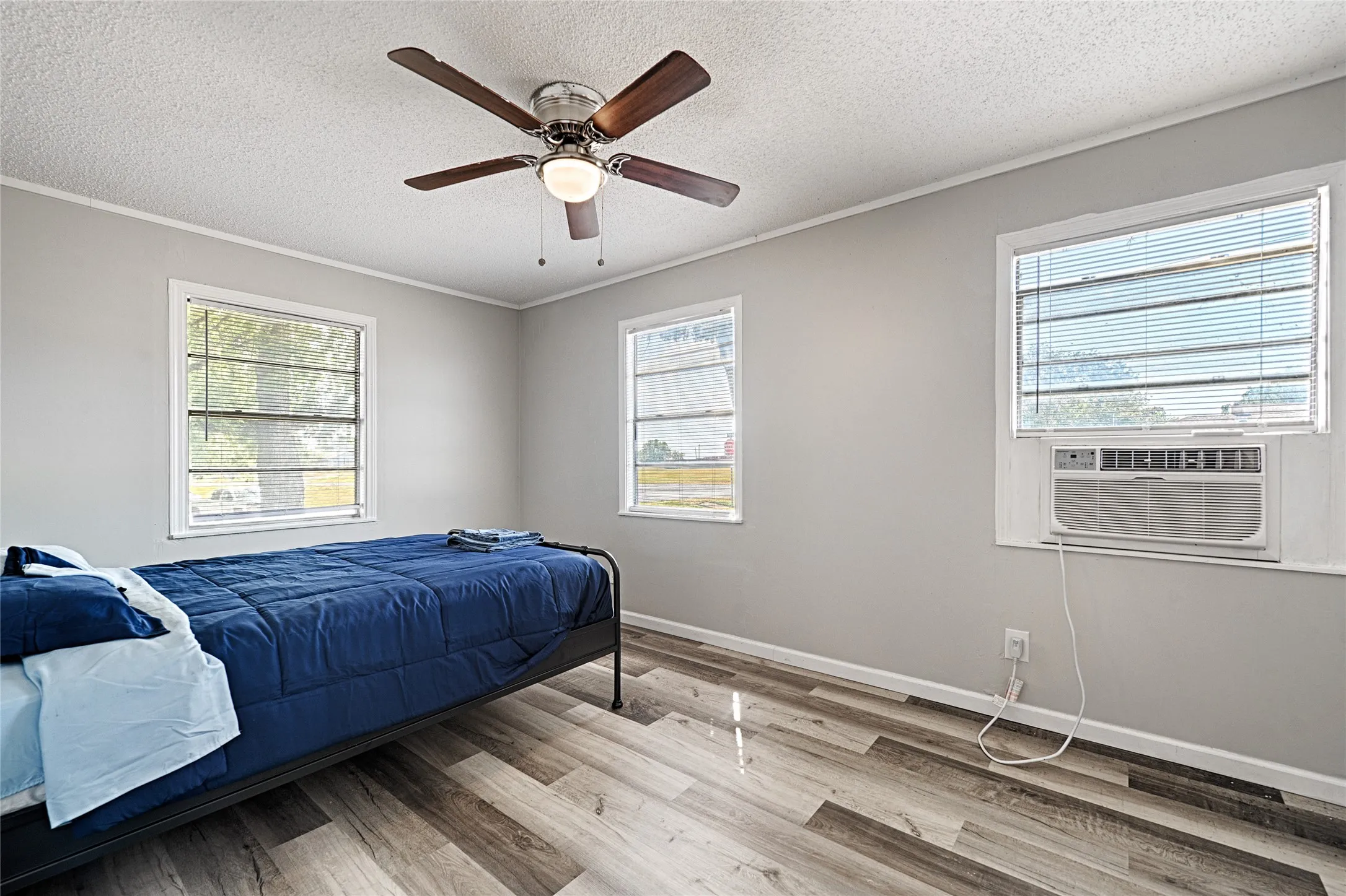 Single Family Residence For Rent in Collin County , 4574 County Road 895, Princeton, Texas 75407, 3 Bedroom, 1 Bathroom, Garage spaces, 1,188 Sqft, built in 1970, mls#21388777, Real Estate Agent in Princeton, Homes For Rent in Collin county, Homes For Rent in Princeton, Realtor in Princeton Texas, Real Estate Brokerage Independent Realty Texas, Luminita Cordes Realtor