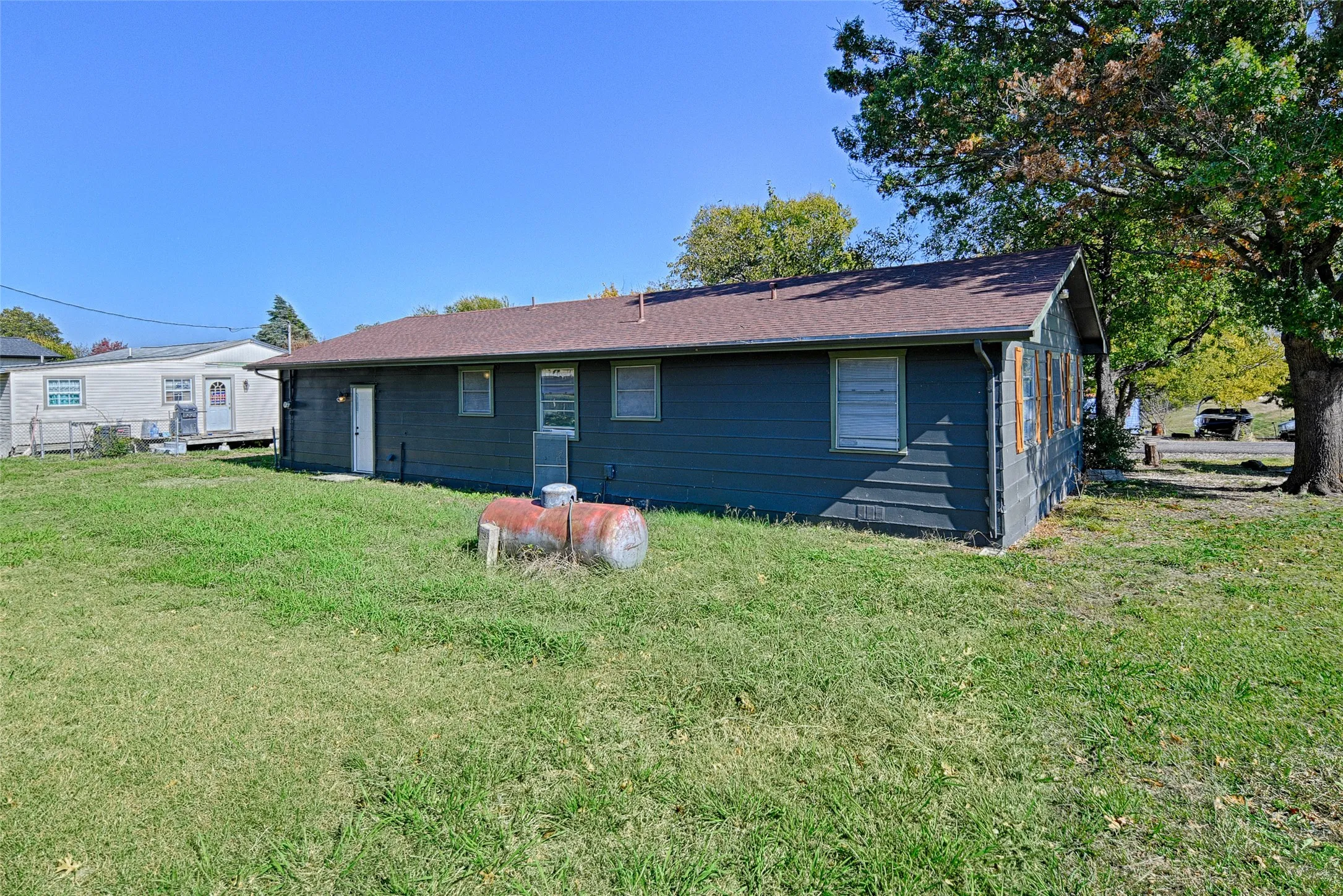 Single Family Residence For Rent in Collin County , 4574 County Road 895, Princeton, Texas 75407, 3 Bedroom, 1 Bathroom, Garage spaces, 1,188 Sqft, built in 1970, mls#21388777, Real Estate Agent in Princeton, Homes For Rent in Collin county, Homes For Rent in Princeton, Realtor in Princeton Texas, Real Estate Brokerage Independent Realty Texas, Luminita Cordes Realtor