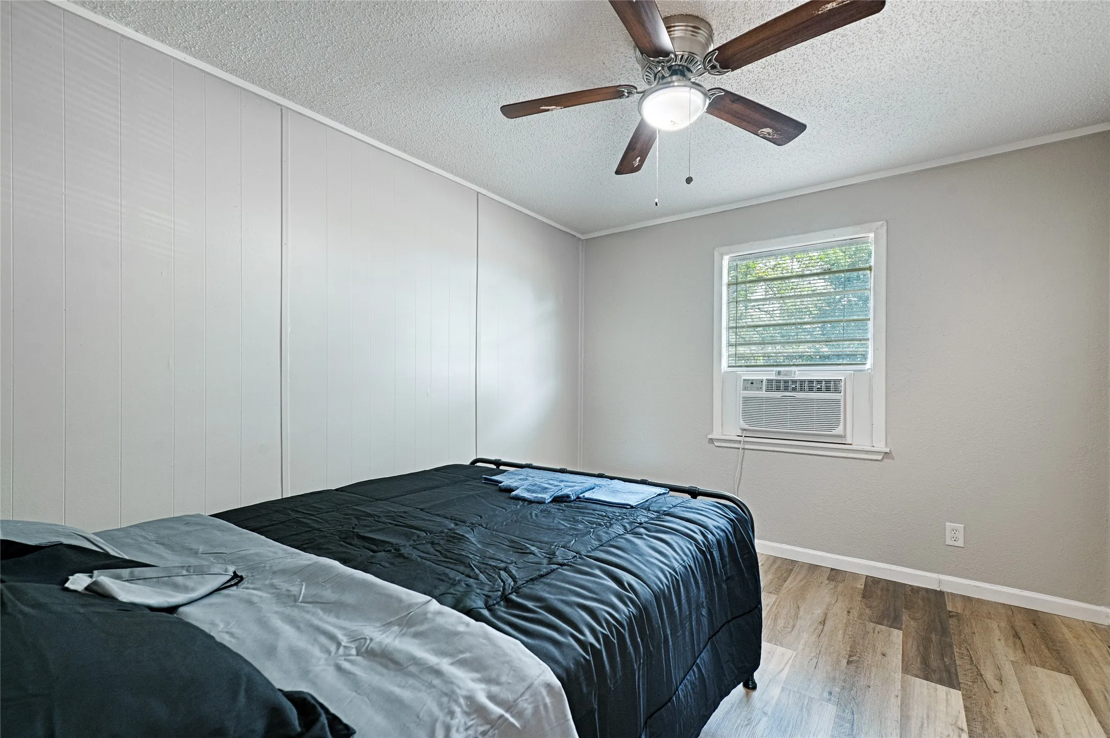 Single Family Residence For Rent in Collin County , 4574 County Road 895, Princeton, Texas 75407, 3 Bedroom, 1 Bathroom, Garage spaces, 1,188 Sqft, built in 1970, mls#21388777, Real Estate Agent in Princeton, Homes For Rent in Collin county, Homes For Rent in Princeton, Realtor in Princeton Texas, Real Estate Brokerage Independent Realty Texas, Luminita Cordes Realtor