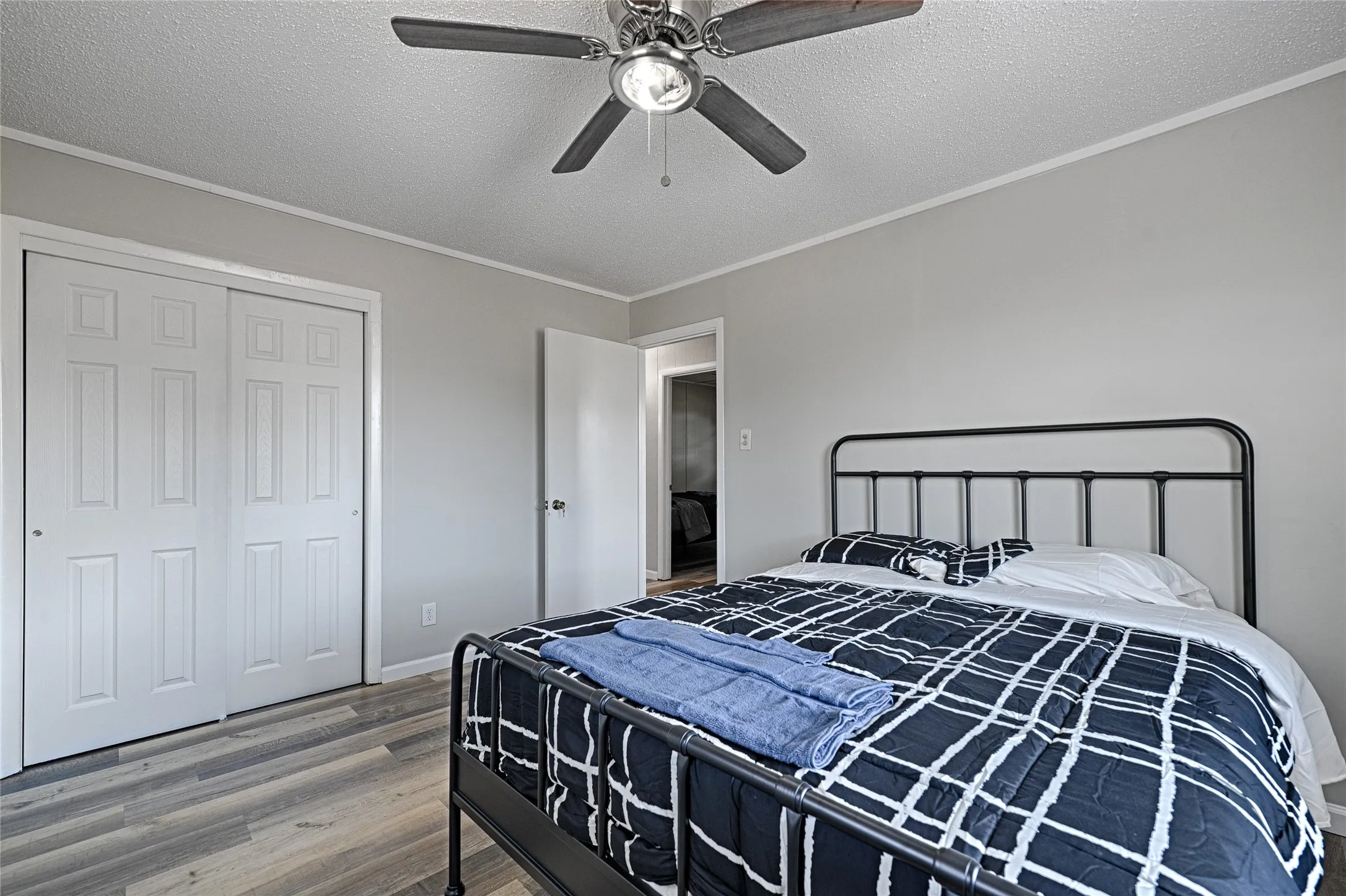Single Family Residence For Rent in Collin County , 4574 County Road 895, Princeton, Texas 75407, 3 Bedroom, 1 Bathroom, Garage spaces, 1,188 Sqft, built in 1970, mls#21388777, Real Estate Agent in Princeton, Homes For Rent in Collin county, Homes For Rent in Princeton, Realtor in Princeton Texas, Real Estate Brokerage Independent Realty Texas, Luminita Cordes Realtor