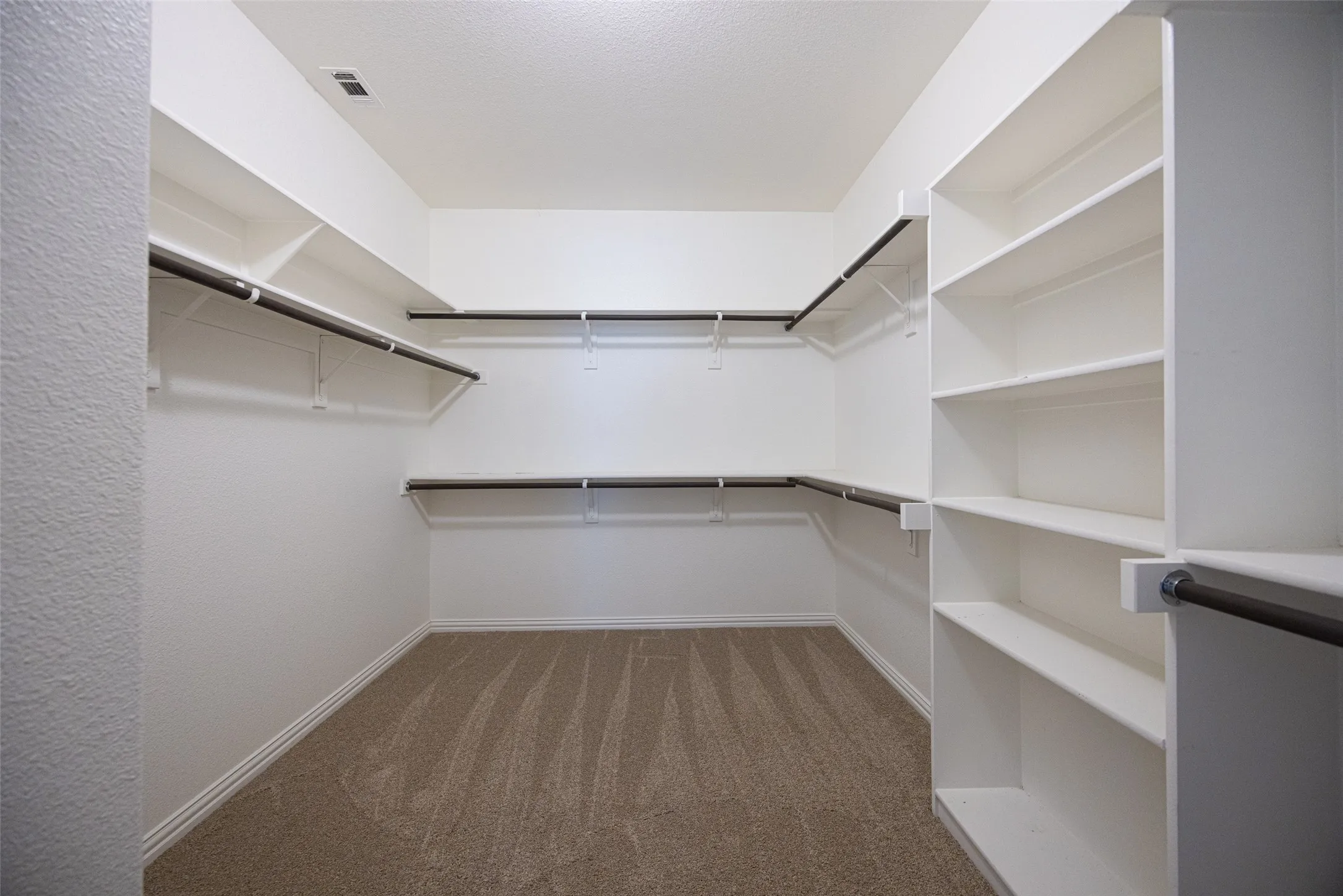 Single Family Residence For Rent in Collin County , 12289 Princess Drive, Frisco, Texas 75035, 6 Bedroom, 4 Bathroom, 2 Garage spaces, 4,069 Sqft, built in 2015, mls#21391255, Real Estate Agent in Frisco, Homes For Rent in Collin county, Homes For Rent in Frisco, Realtor in Frisco Texas, Real Estate Brokerage Independent Realty Texas, Luminita Cordes Realtor