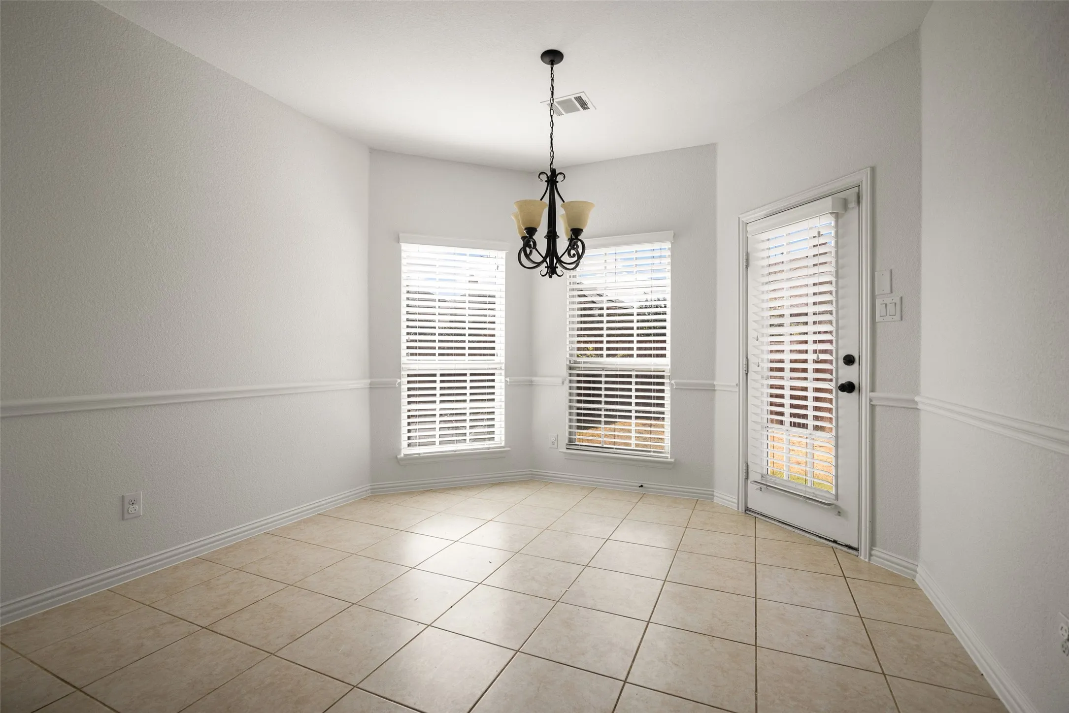 Single Family Residence For Rent in Collin County , 12289 Princess Drive, Frisco, Texas 75035, 6 Bedroom, 4 Bathroom, 2 Garage spaces, 4,069 Sqft, built in 2015, mls#21391255, Real Estate Agent in Frisco, Homes For Rent in Collin county, Homes For Rent in Frisco, Realtor in Frisco Texas, Real Estate Brokerage Independent Realty Texas, Luminita Cordes Realtor