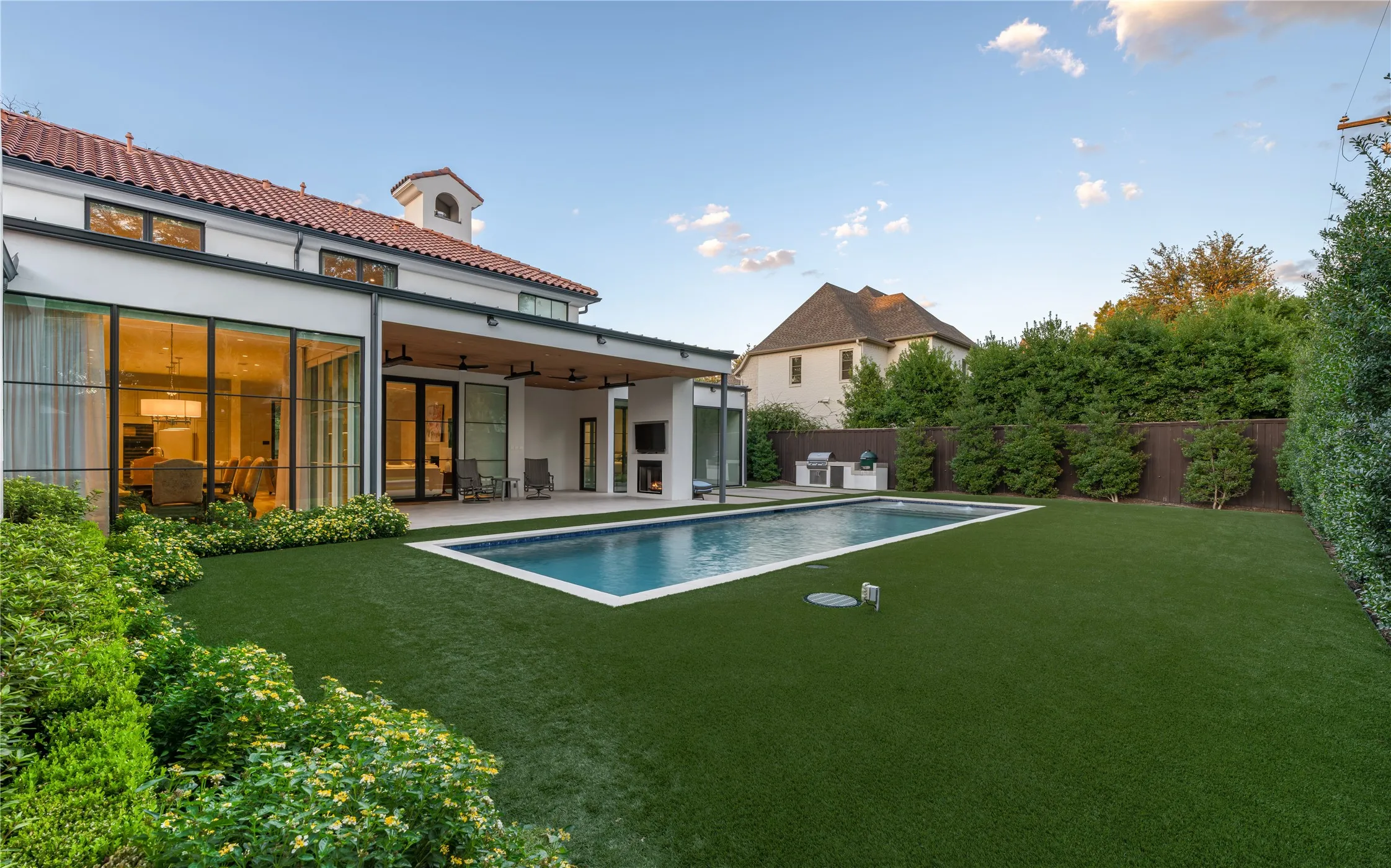 Single Family Residence For Sale in Dallas County , 6438 Deloache Avenue, Dallas, Texas 75225, 5 Bedroom, 9 Bathroom, 3 Garage spaces, 6,383 Sqft, built in 2021, mls#21387516, Real Estate Agent in Dallas, Homes For Sale in Dallas county, Homes For Sale in Dallas, Realtor in Dallas Texas, Real Estate Brokerage Independent Realty Texas, Luminita Cordes Realtor
