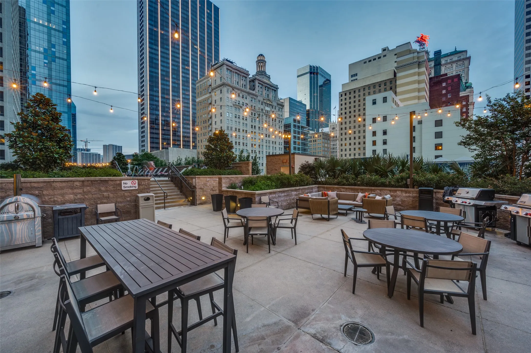 Sixth floor amenity level
