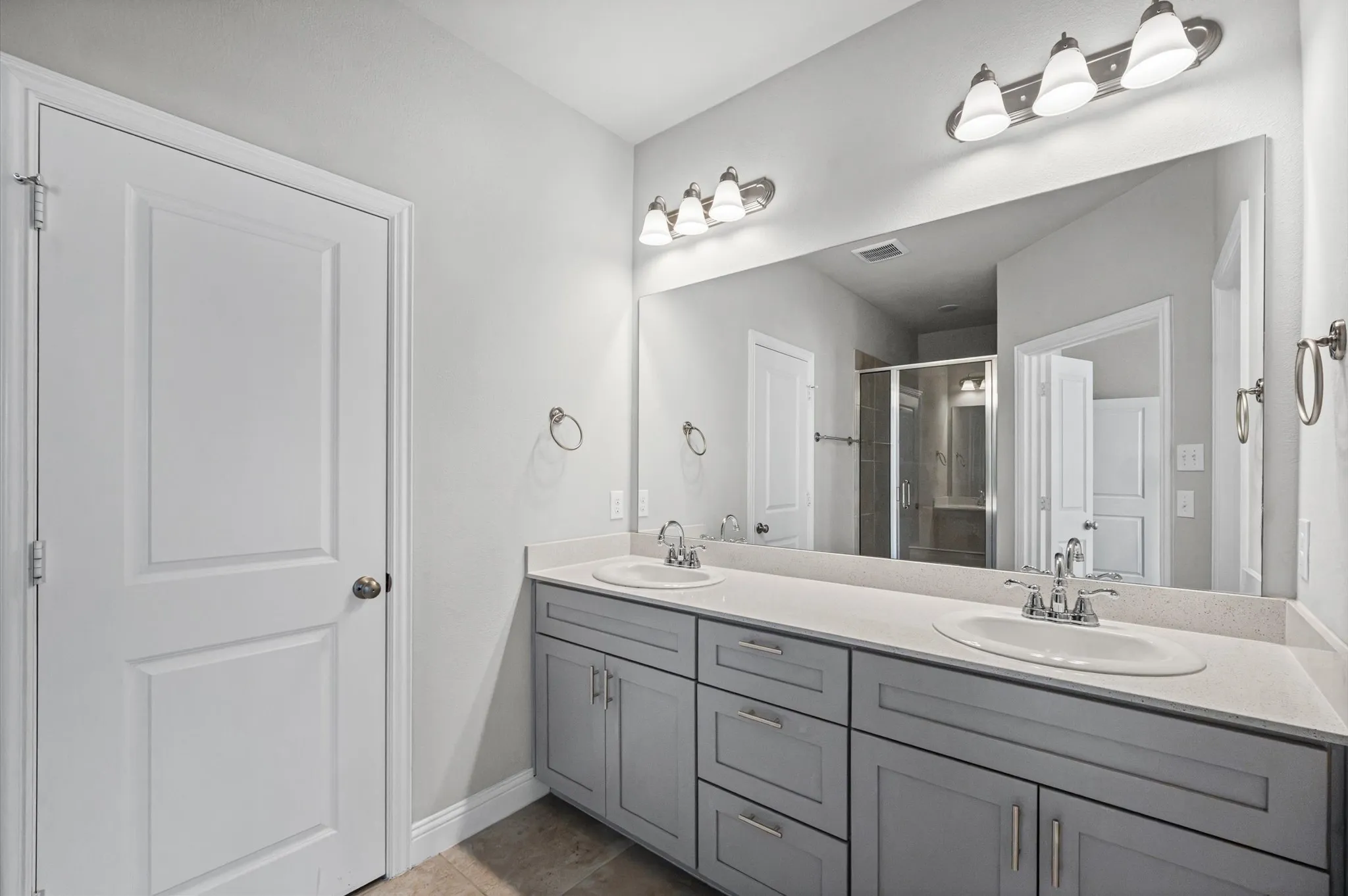 Condominium For Sale in Tarrant County , 905 Suma Drive, Euless, Texas 76040, 3 Bedroom, 3 Bathroom, 2 Garage spaces, 2,022 Sqft, built in 2023, mls#21390854, Real Estate Agent in Euless, Homes For Sale in Tarrant county, Homes For Sale in Euless, Realtor in Euless Texas, Real Estate Brokerage Independent Realty Texas, Luminita Cordes Realtor