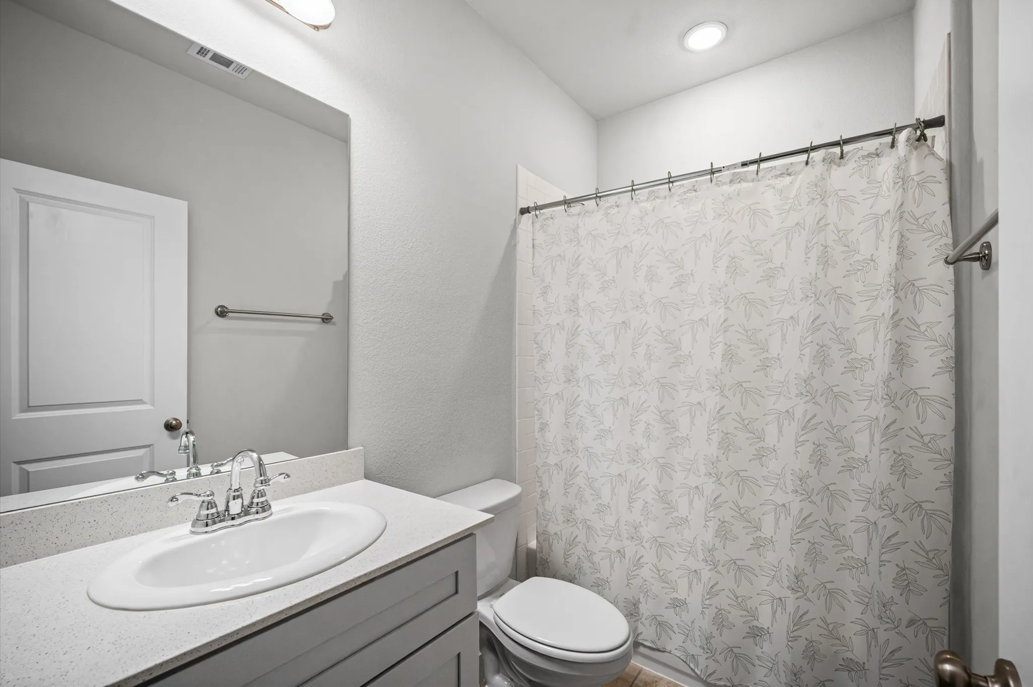 Condominium For Sale in Tarrant County , 905 Suma Drive, Euless, Texas 76040, 3 Bedroom, 3 Bathroom, 2 Garage spaces, 2,022 Sqft, built in 2023, mls#21390854, Real Estate Agent in Euless, Homes For Sale in Tarrant county, Homes For Sale in Euless, Realtor in Euless Texas, Real Estate Brokerage Independent Realty Texas, Luminita Cordes Realtor