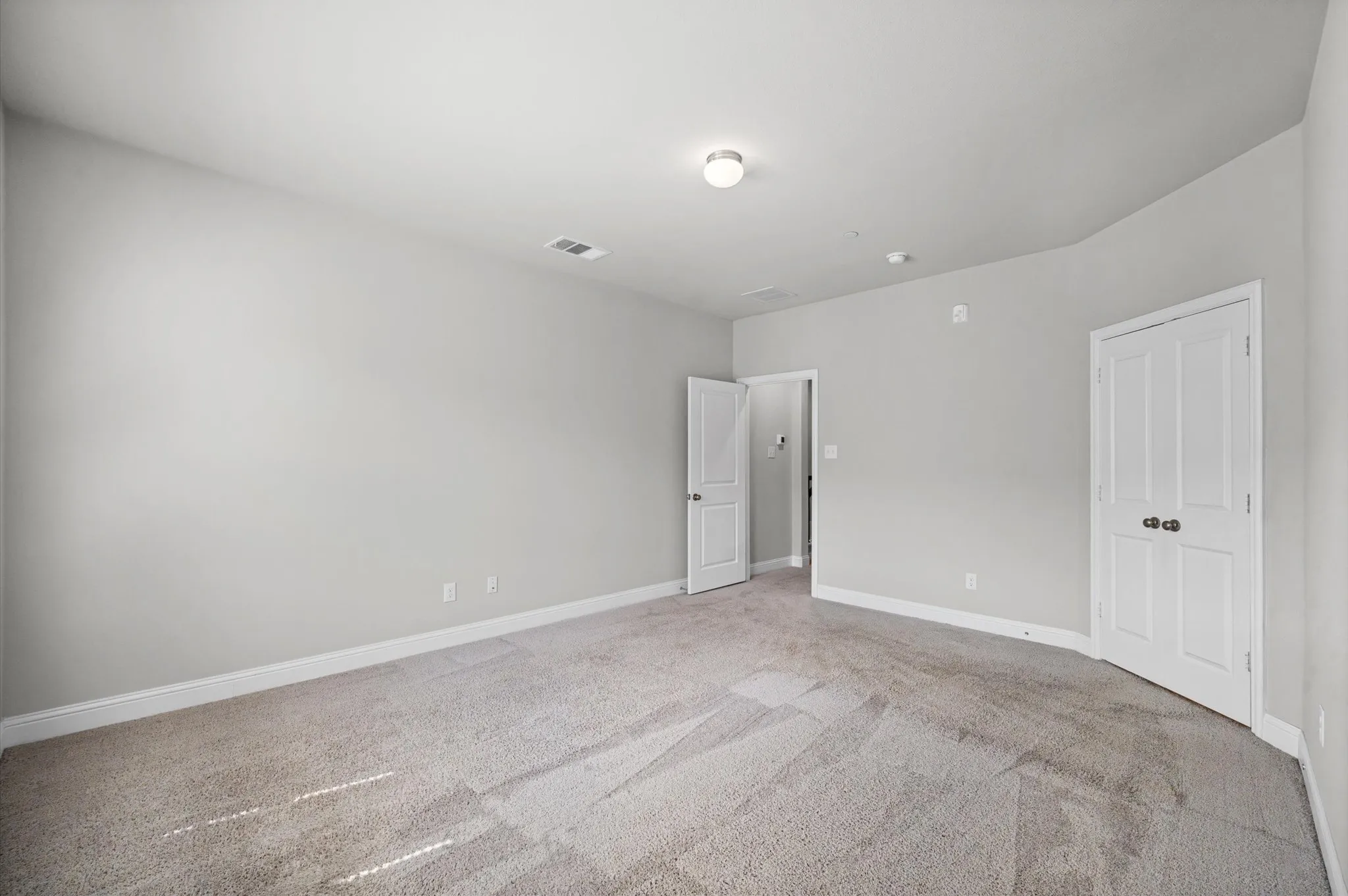 Condominium For Sale in Tarrant County , 905 Suma Drive, Euless, Texas 76040, 3 Bedroom, 3 Bathroom, 2 Garage spaces, 2,022 Sqft, built in 2023, mls#21390854, Real Estate Agent in Euless, Homes For Sale in Tarrant county, Homes For Sale in Euless, Realtor in Euless Texas, Real Estate Brokerage Independent Realty Texas, Luminita Cordes Realtor