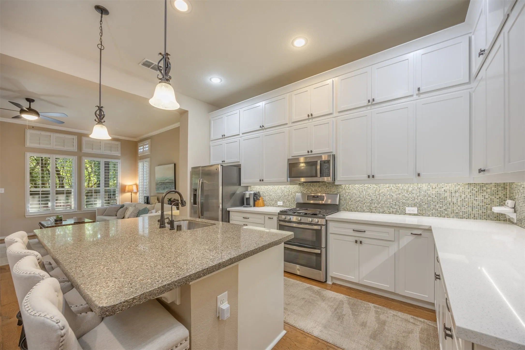 Single Family Residence For Sale in Collin County , 18238 Brighton Green, Dallas, Texas 75252, 3 Bedroom, 4 Bathroom, 2 Garage spaces, 2,778 Sqft, built in 2011, mls#21388199, Real Estate Agent in Dallas, Homes For Sale in Collin county, Homes For Sale in Dallas, Realtor in Dallas Texas, Real Estate Brokerage Independent Realty Texas, Luminita Cordes Realtor