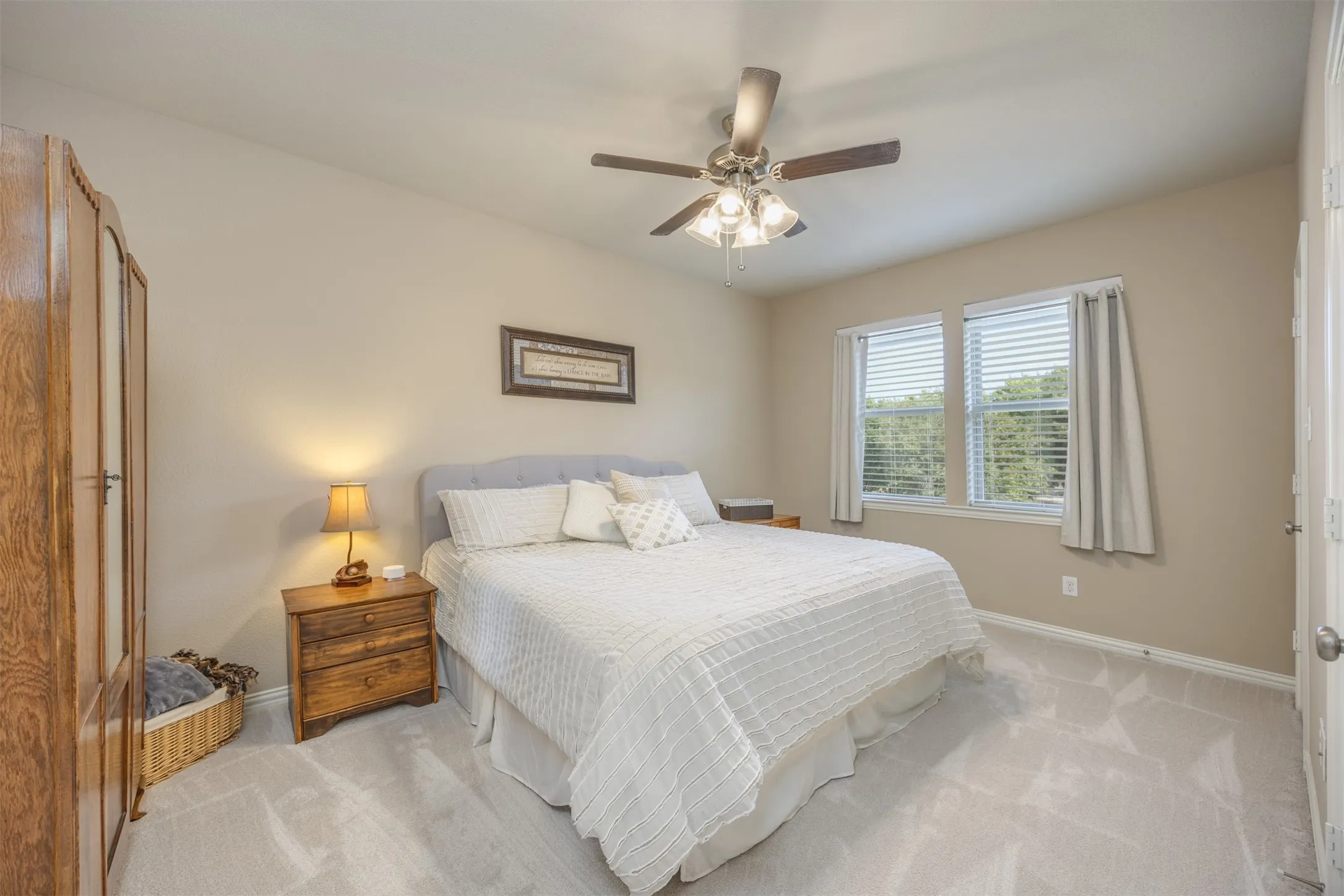 Single Family Residence For Sale in Collin County , 18238 Brighton Green, Dallas, Texas 75252, 3 Bedroom, 4 Bathroom, 2 Garage spaces, 2,778 Sqft, built in 2011, mls#21388199, Real Estate Agent in Dallas, Homes For Sale in Collin county, Homes For Sale in Dallas, Realtor in Dallas Texas, Real Estate Brokerage Independent Realty Texas, Luminita Cordes Realtor